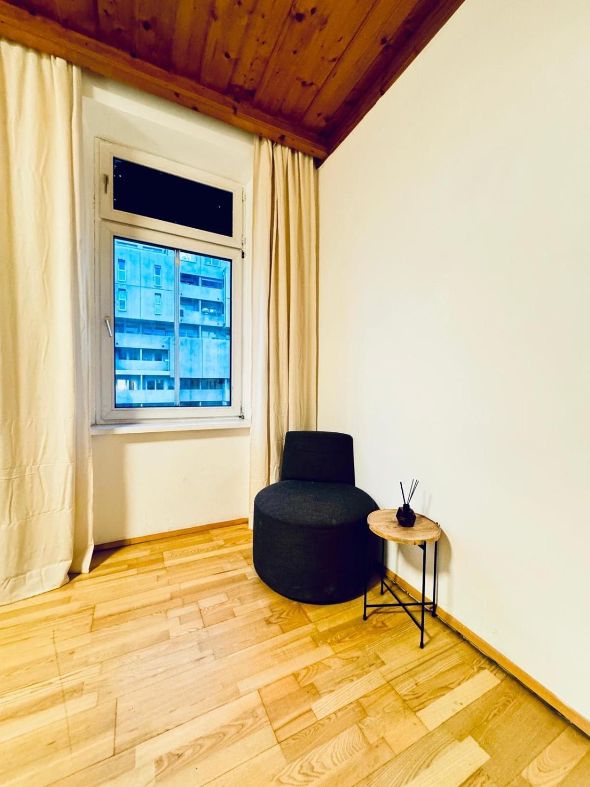Cozy 4br For Up To 12people, 10minutes To Fac Platz Apartment Vienna