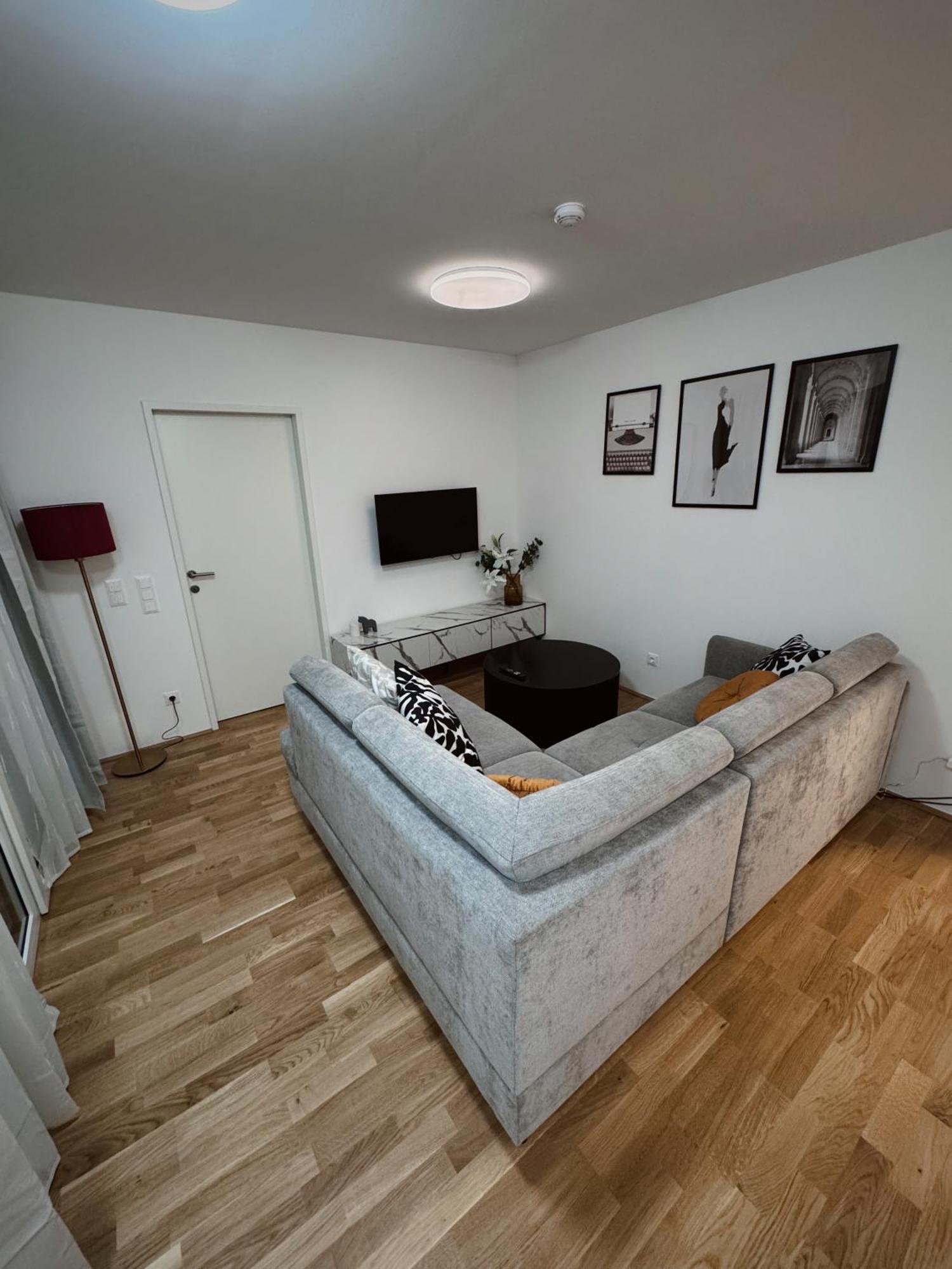 Urban Living Ferchergasse Apartment