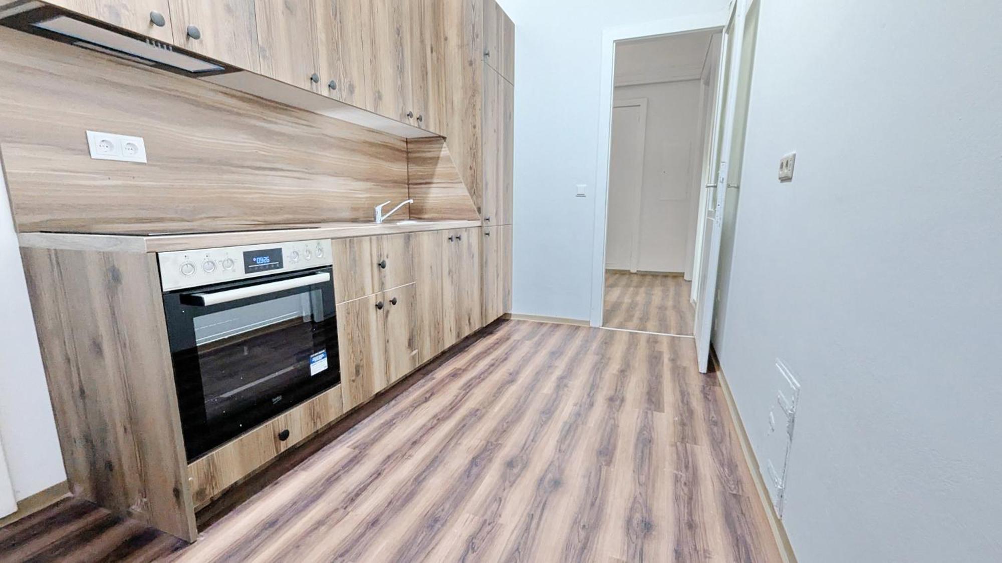 Spacious - 15 Min From Airport & Center, 5 Min From Main-bus Station Ez 7-8 Vienna