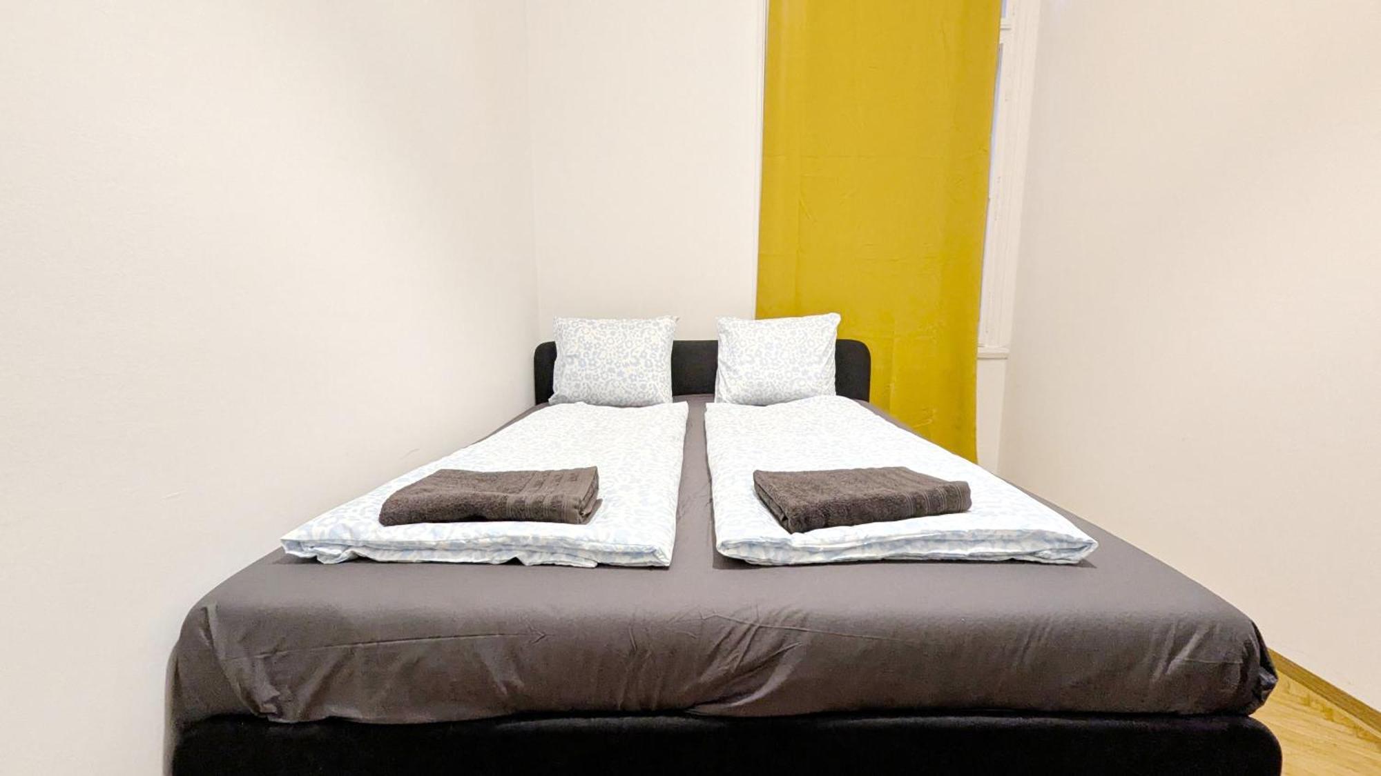 Homestay Spacious - 15 Min From Airport & Center, 5 Min From Main-bus Station Ez 7-8 *