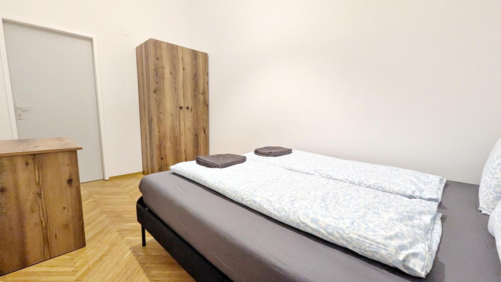 Spacious - 15 Min From Airport & Center, 5 Min From Main-bus Station Ez 7-8 Vienna