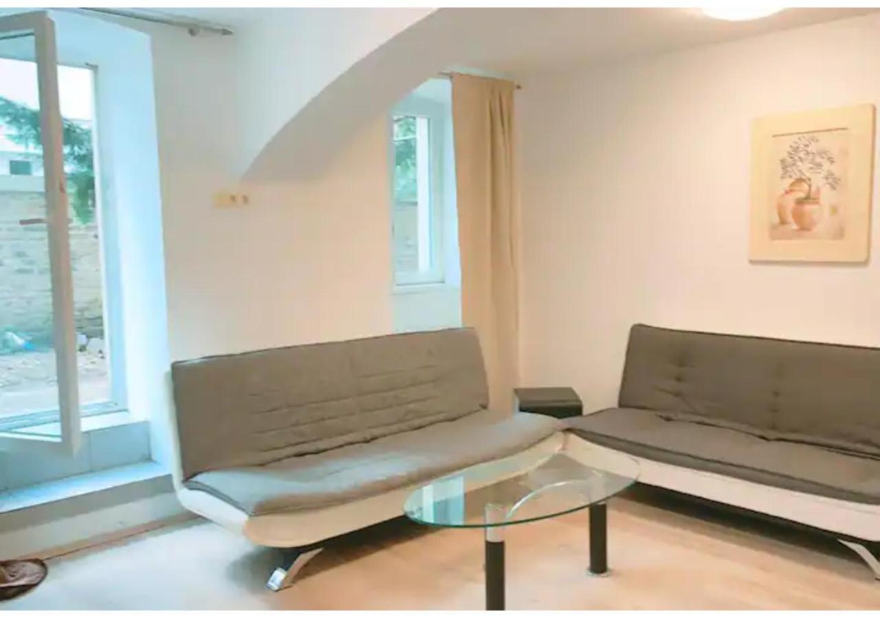 Lovely Near Amusement Park With Free Wifi Apartment