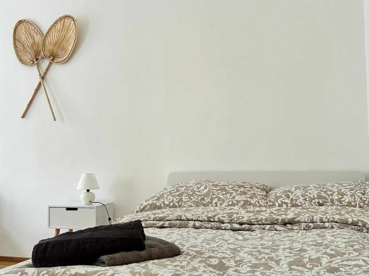 Apartment Sunny & Calm With Free Parking *