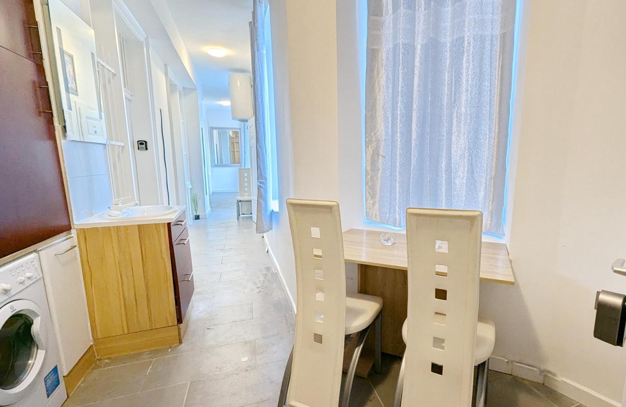 Homestay Cozy In Stadthalle Area
