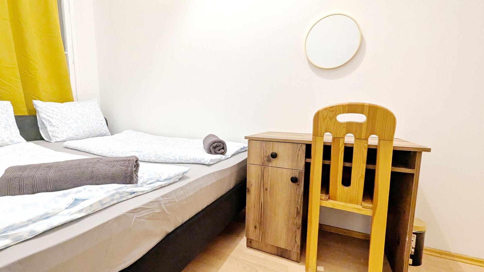 Spacious - 15 Min From Airport & Center, 5 Min From Main-bus Station Ez 7-8 Homestay