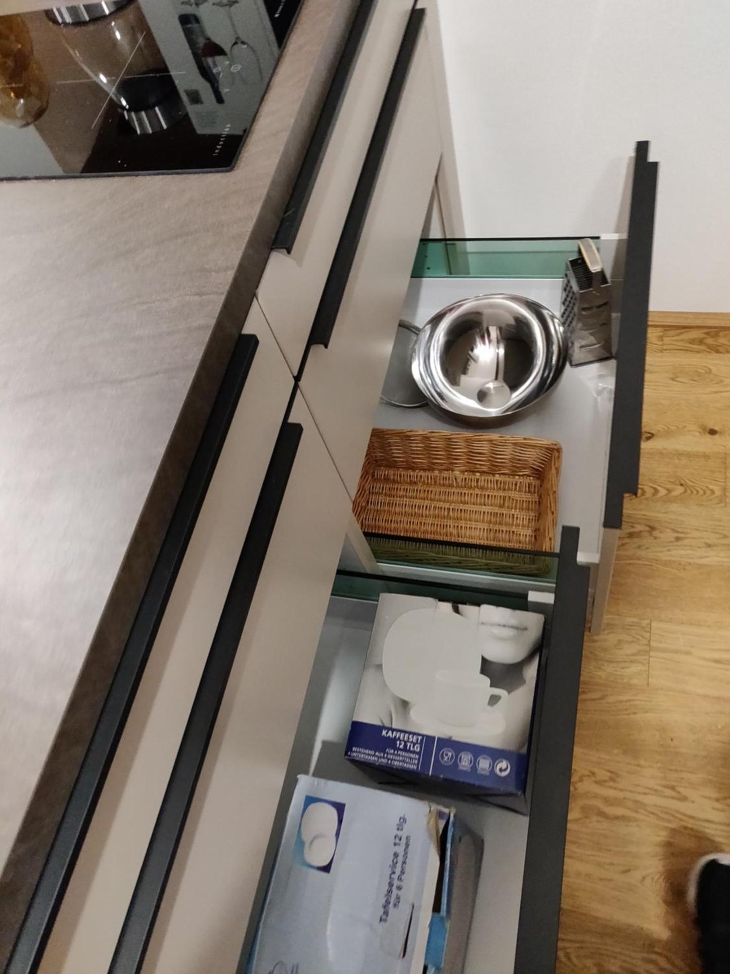 Beautiful With Parking, Brilliant Location Apartment Vienna
