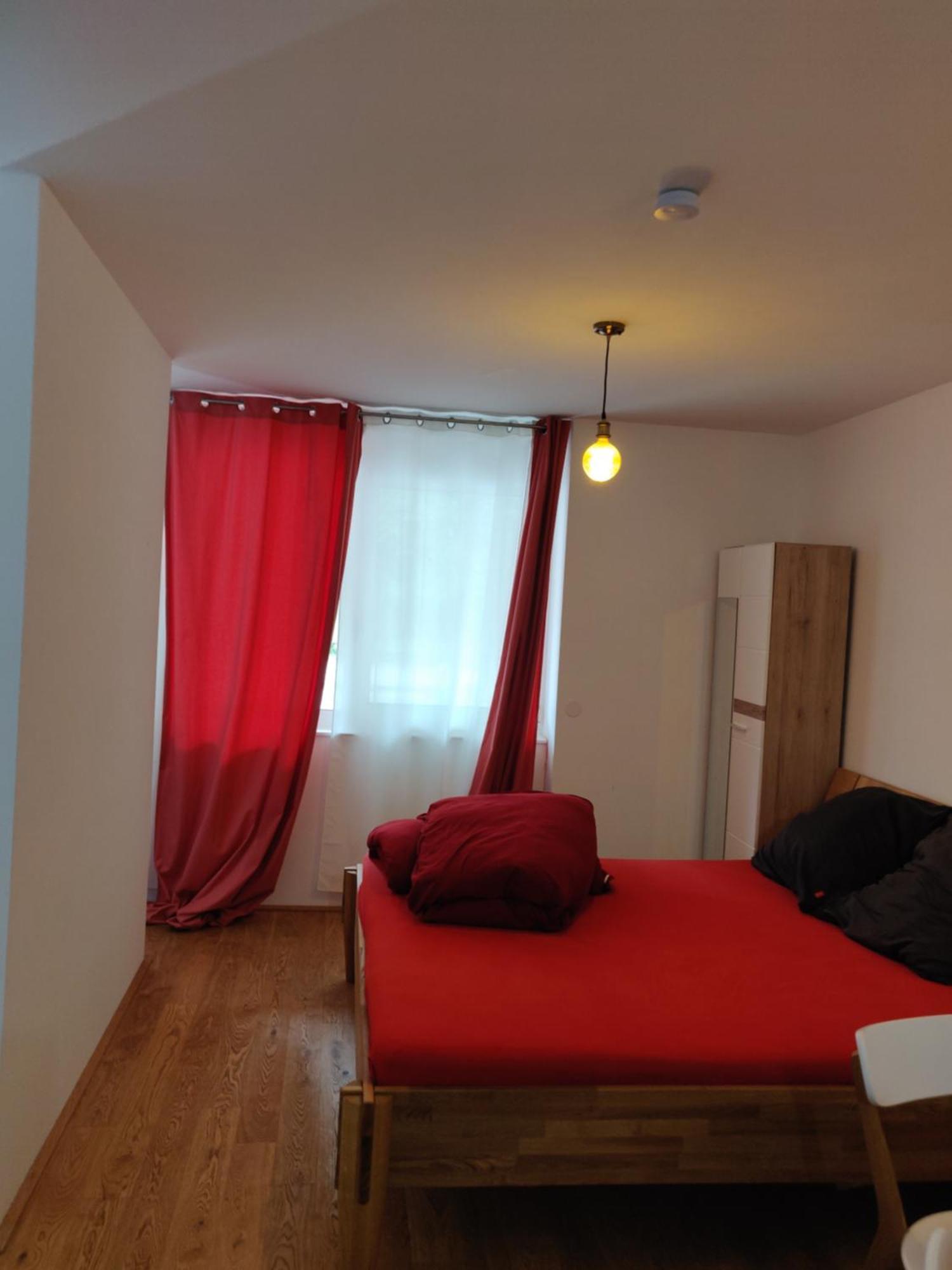 Apartment Beautiful With Parking, Brilliant Location Vienna