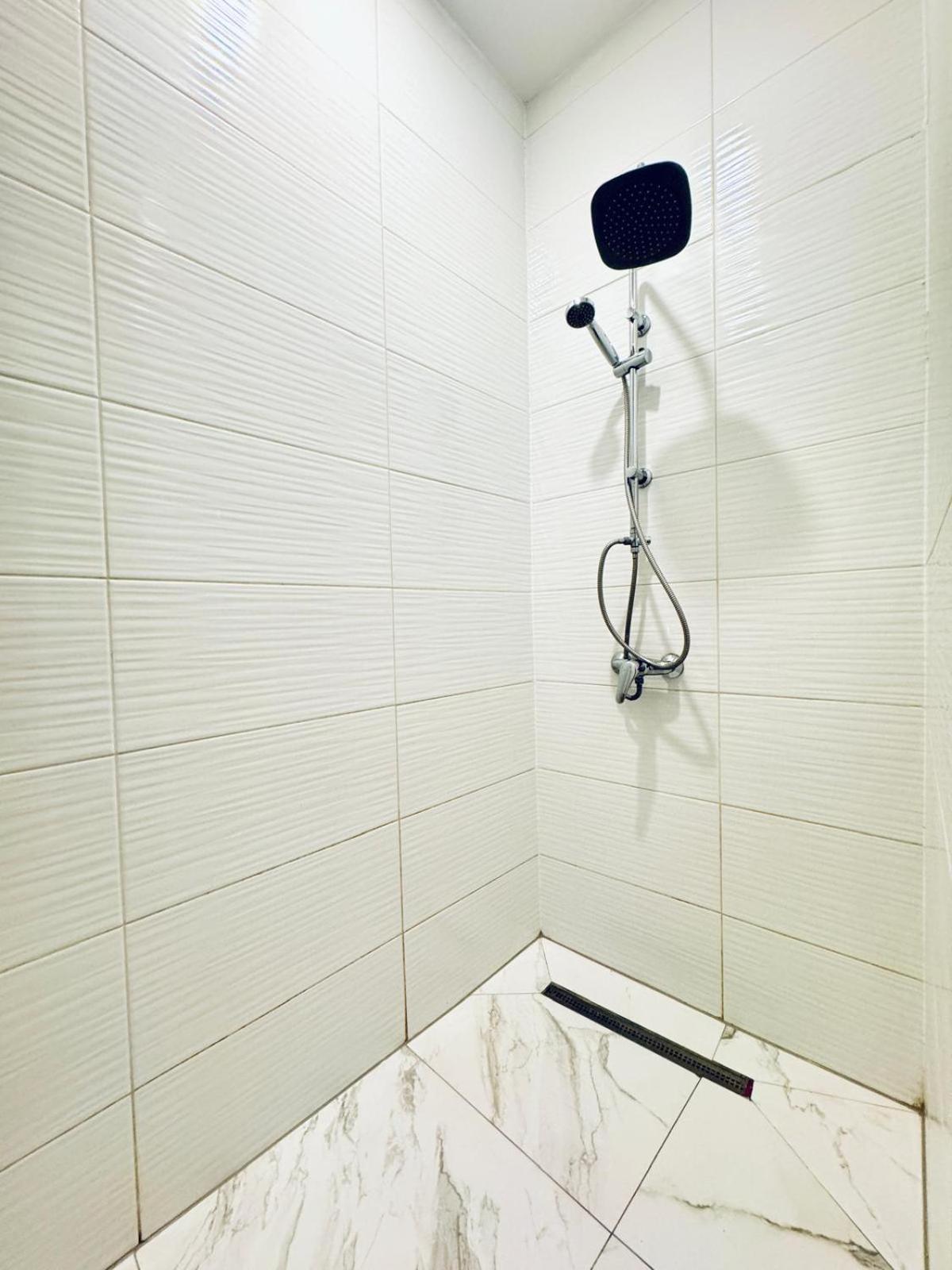 Apartment Spacious 3br Shared 11minute Stroll To Atzgersdorf Park Wien