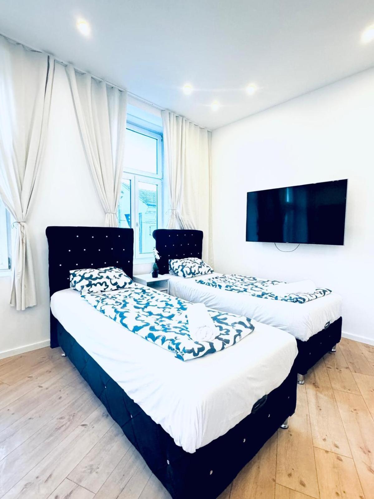 Apartment Spacious 3br Shared 11minute Stroll To Atzgersdorf Park