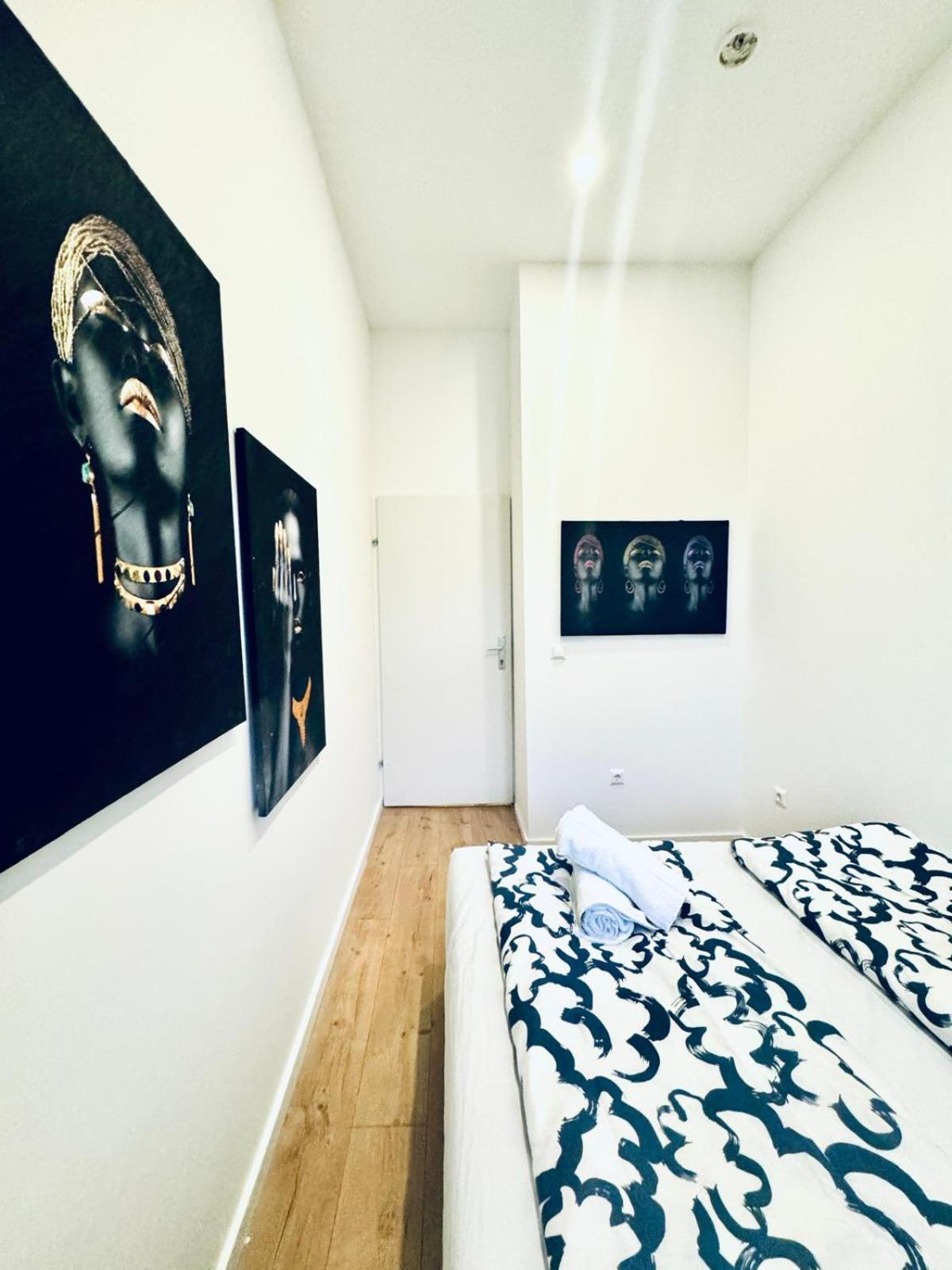 Spacious 3br Shared 11minute Stroll To Atzgersdorf Park * Vienna
