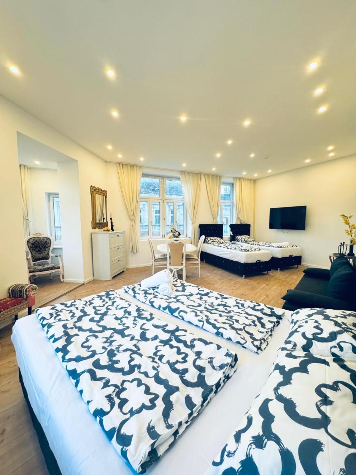 Apartment 3br Near Atzgersdorf Park, 11min Walk Vienna