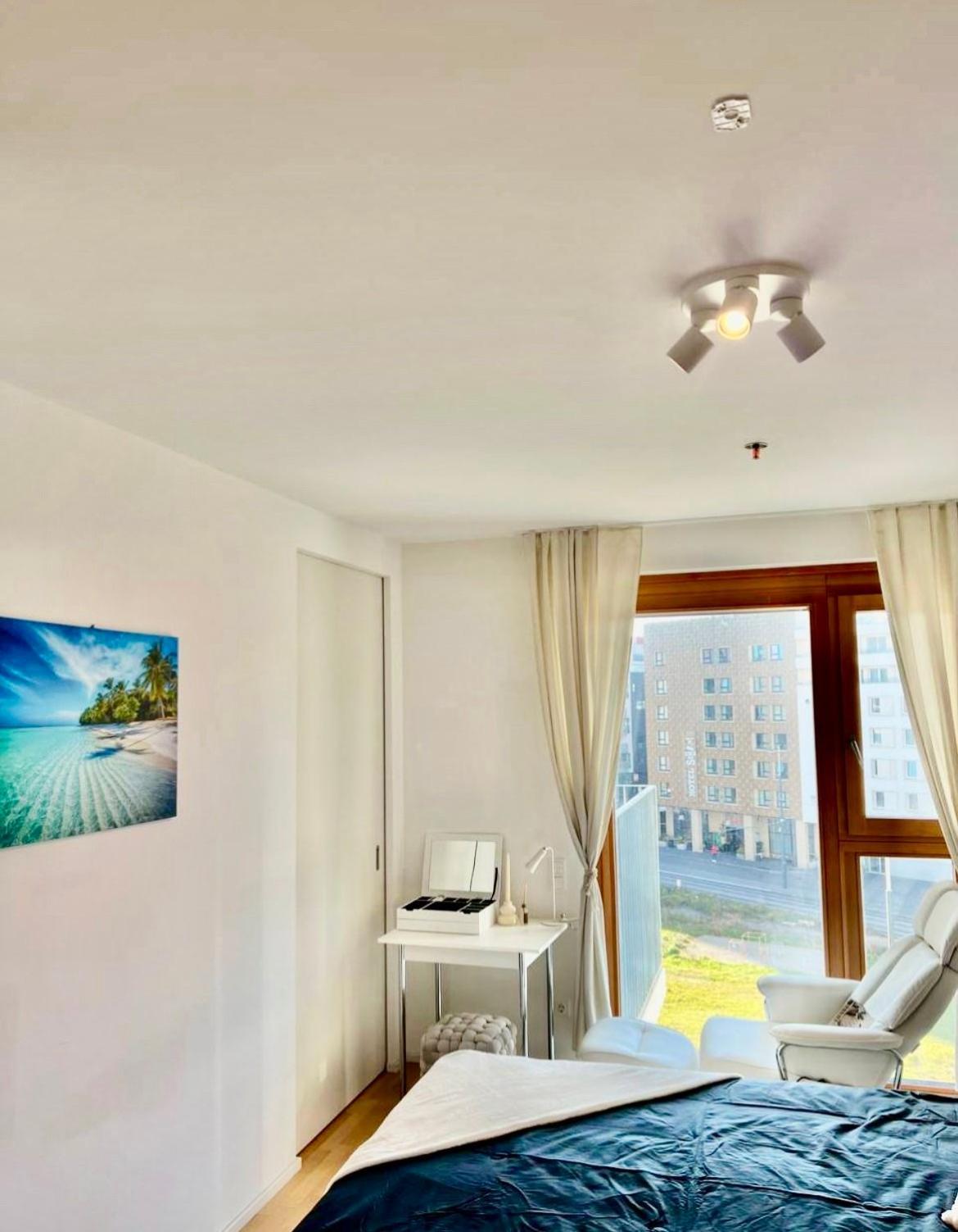 Belvedere White Apartment Vienna