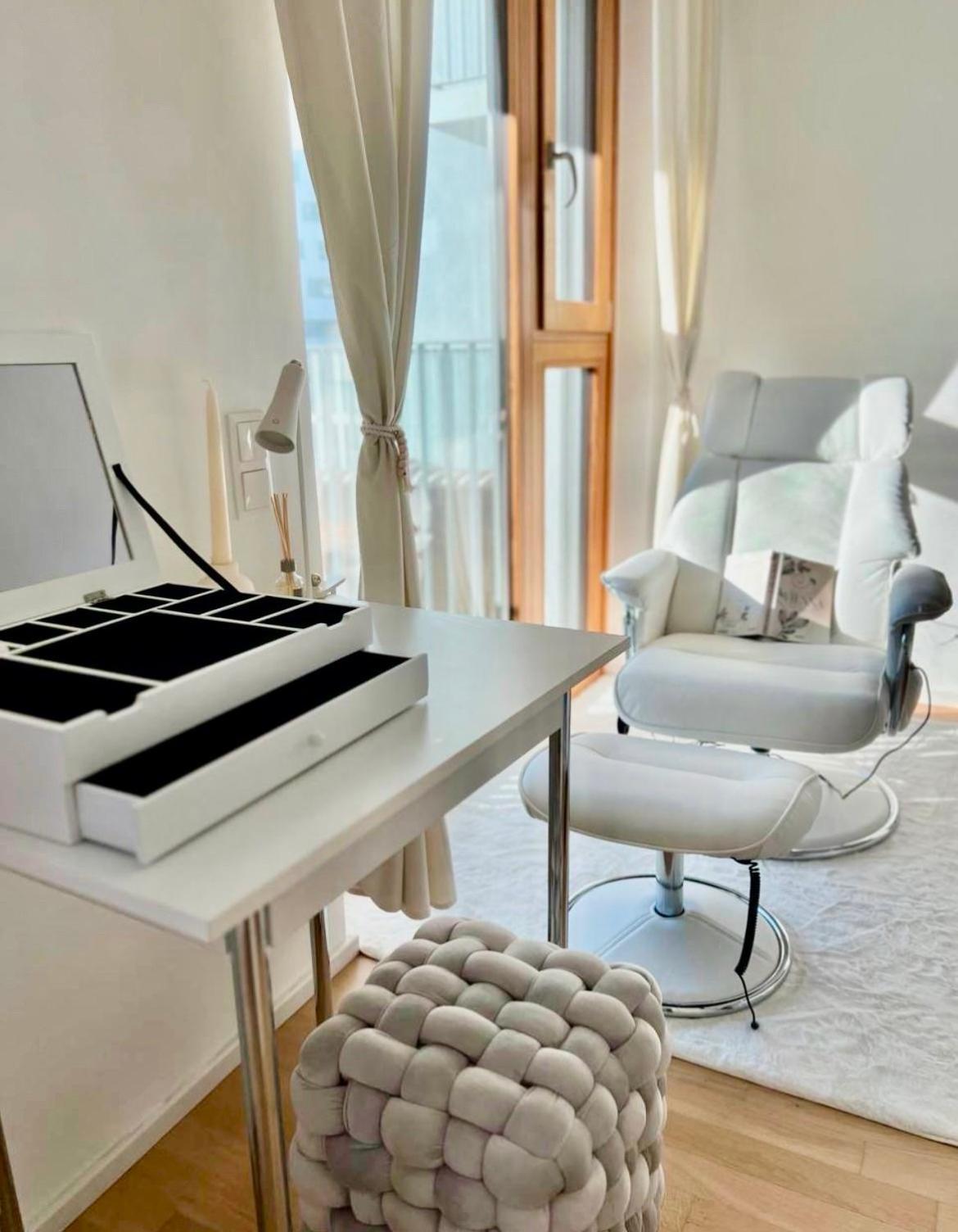 Apartment Belvedere White Vienna