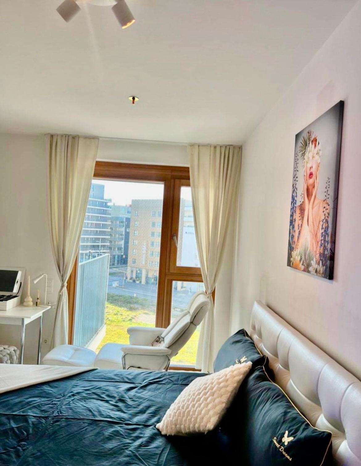 Belvedere White Apartment