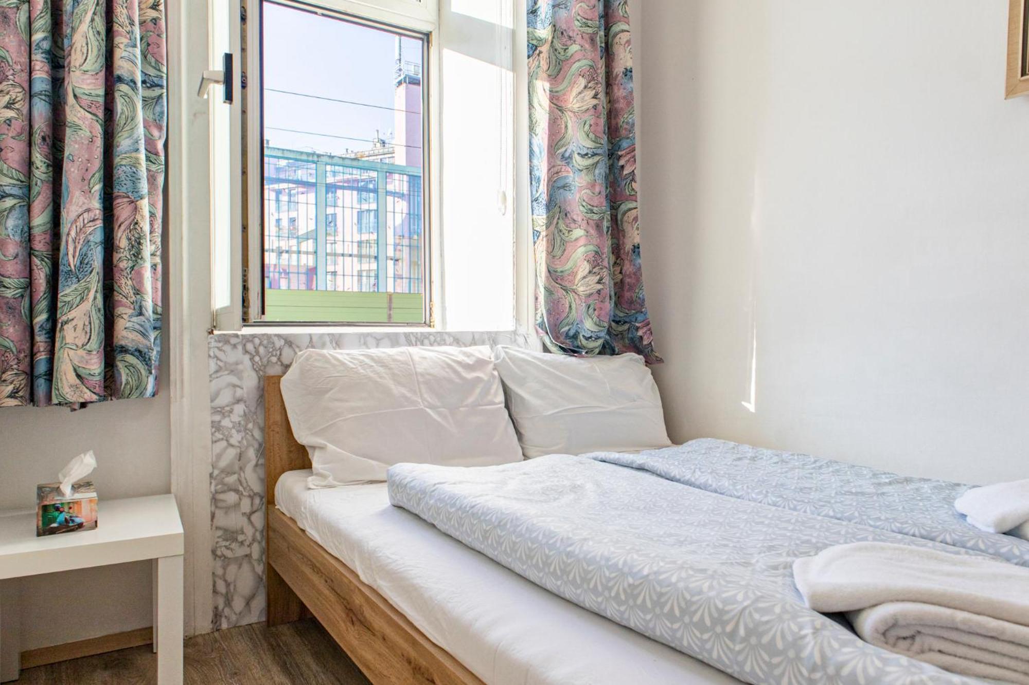 Convenient Shared - Near Danube & Millenium Tower Guest house Vienna