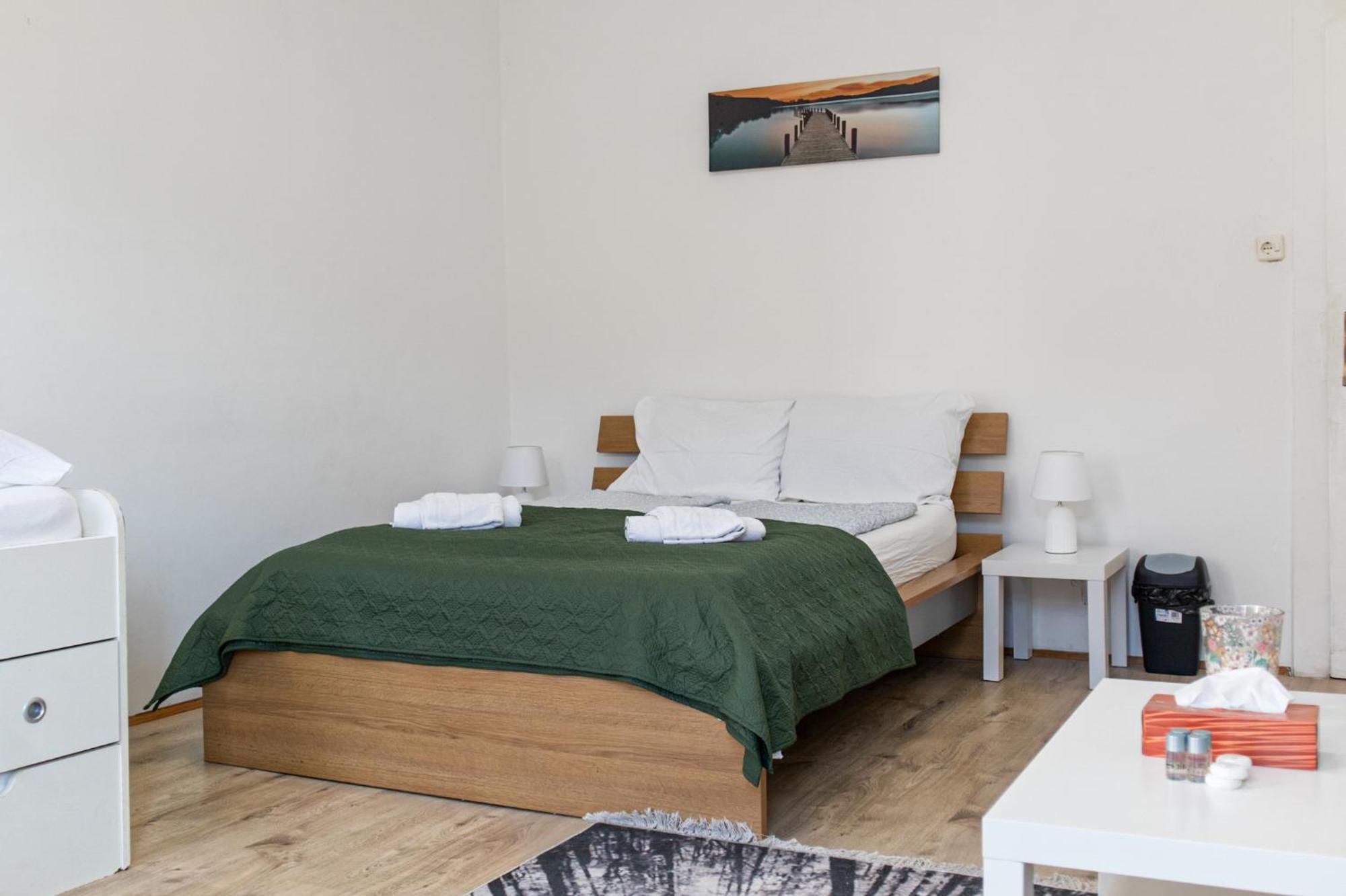 Convenient Shared - Near Danube & Millenium Tower Guest house *