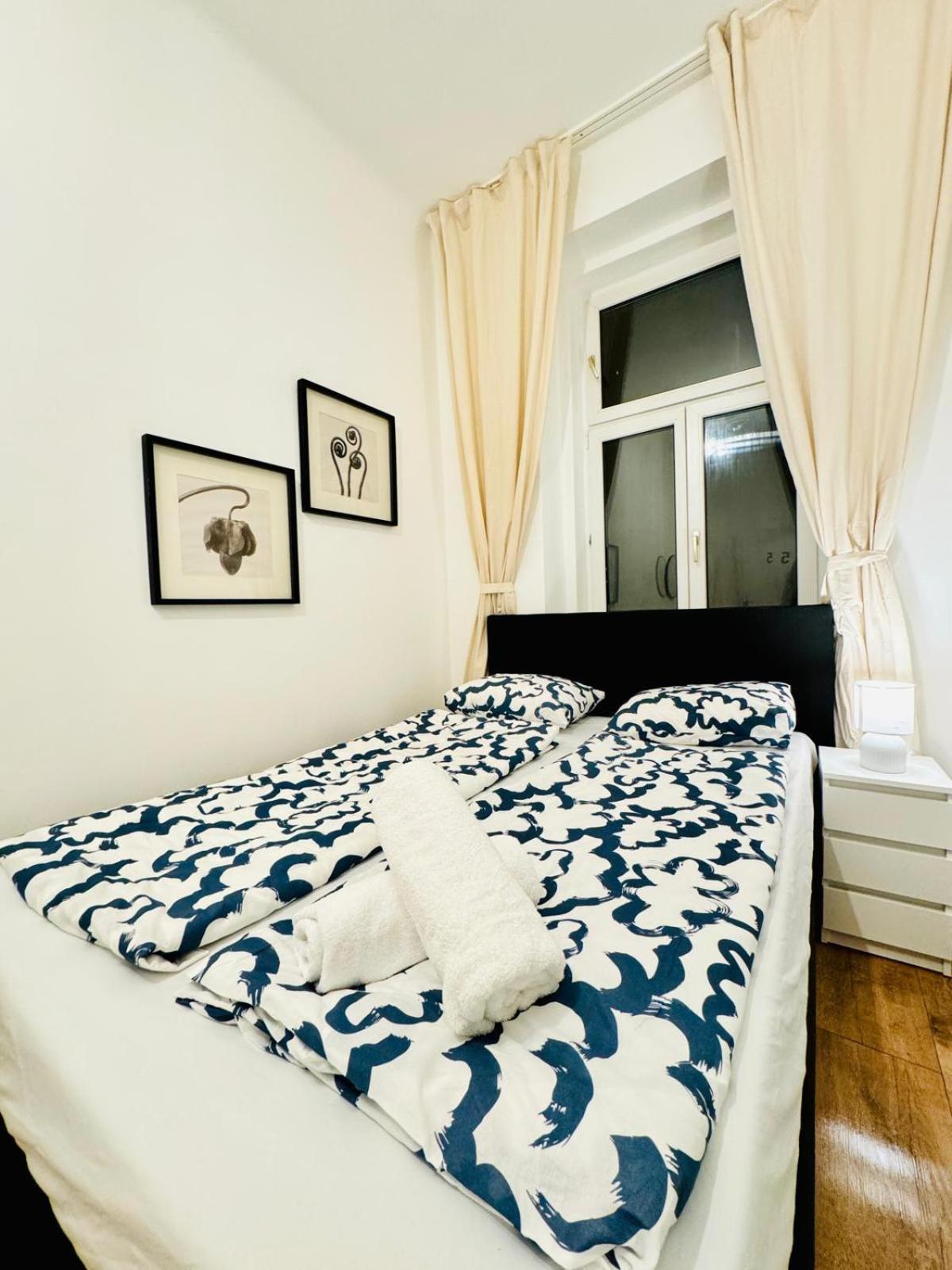 Charming 5br Shared Apt, Minutes From Atzgersdorf Apartment