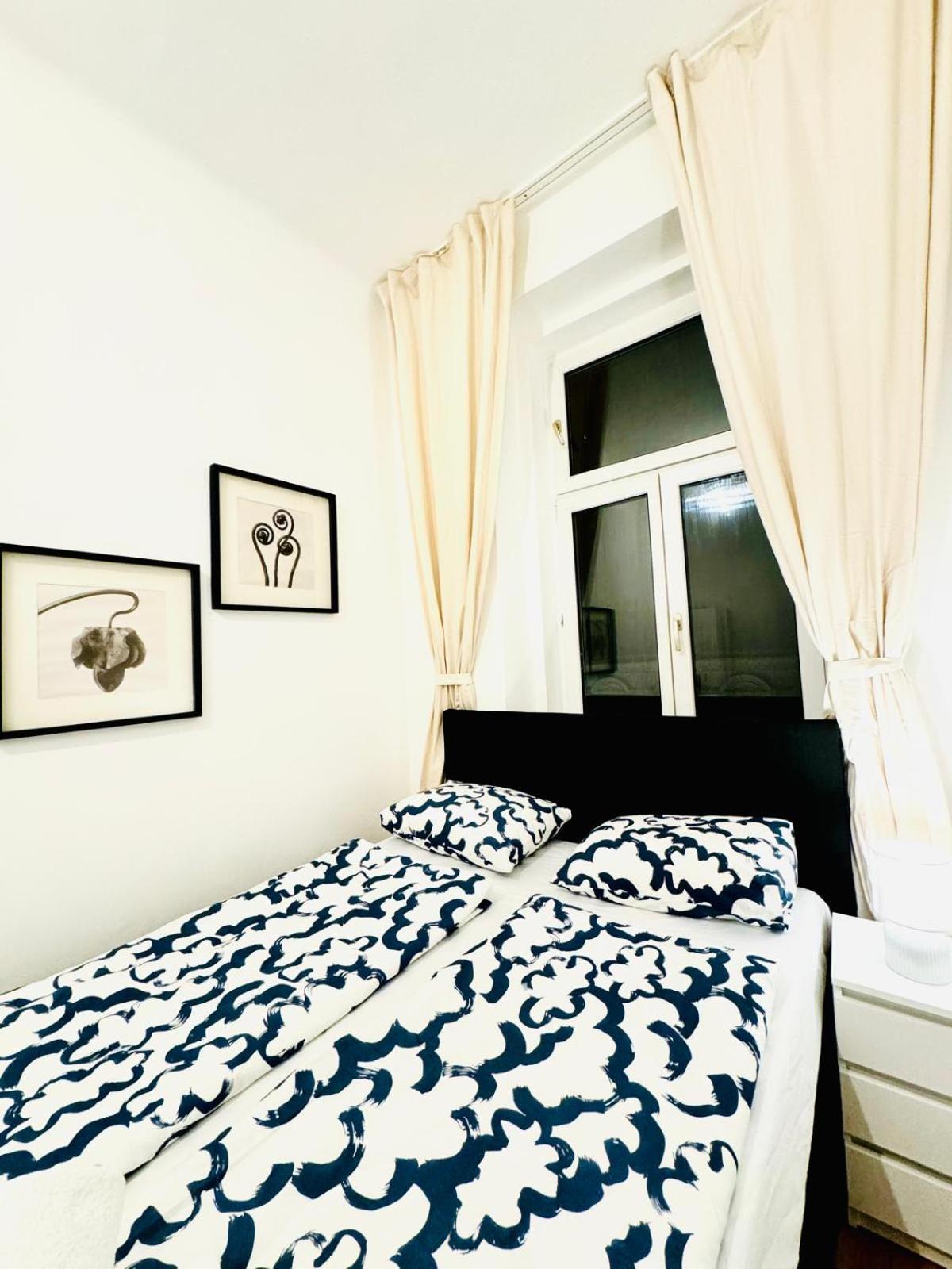 Charming 5br Shared Apt, Minutes From Atzgersdorf Apartment *