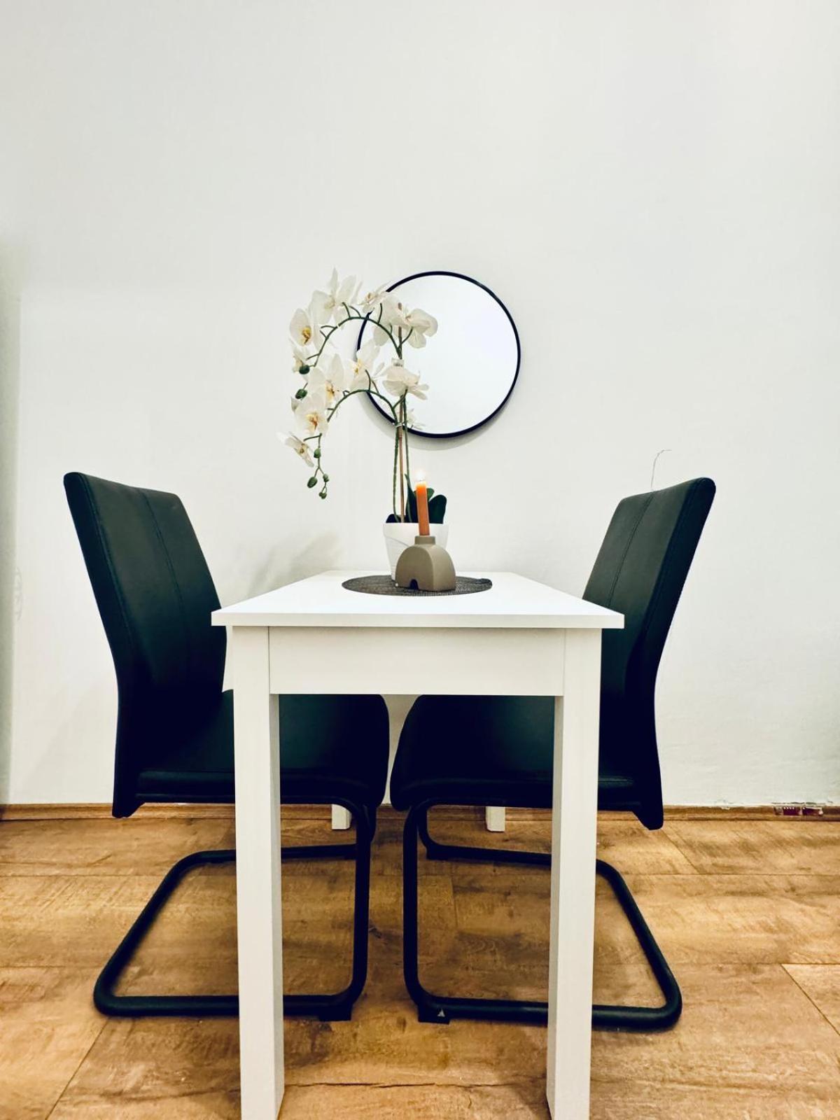 Charming 5br Shared Apt, Minutes From Atzgersdorf *