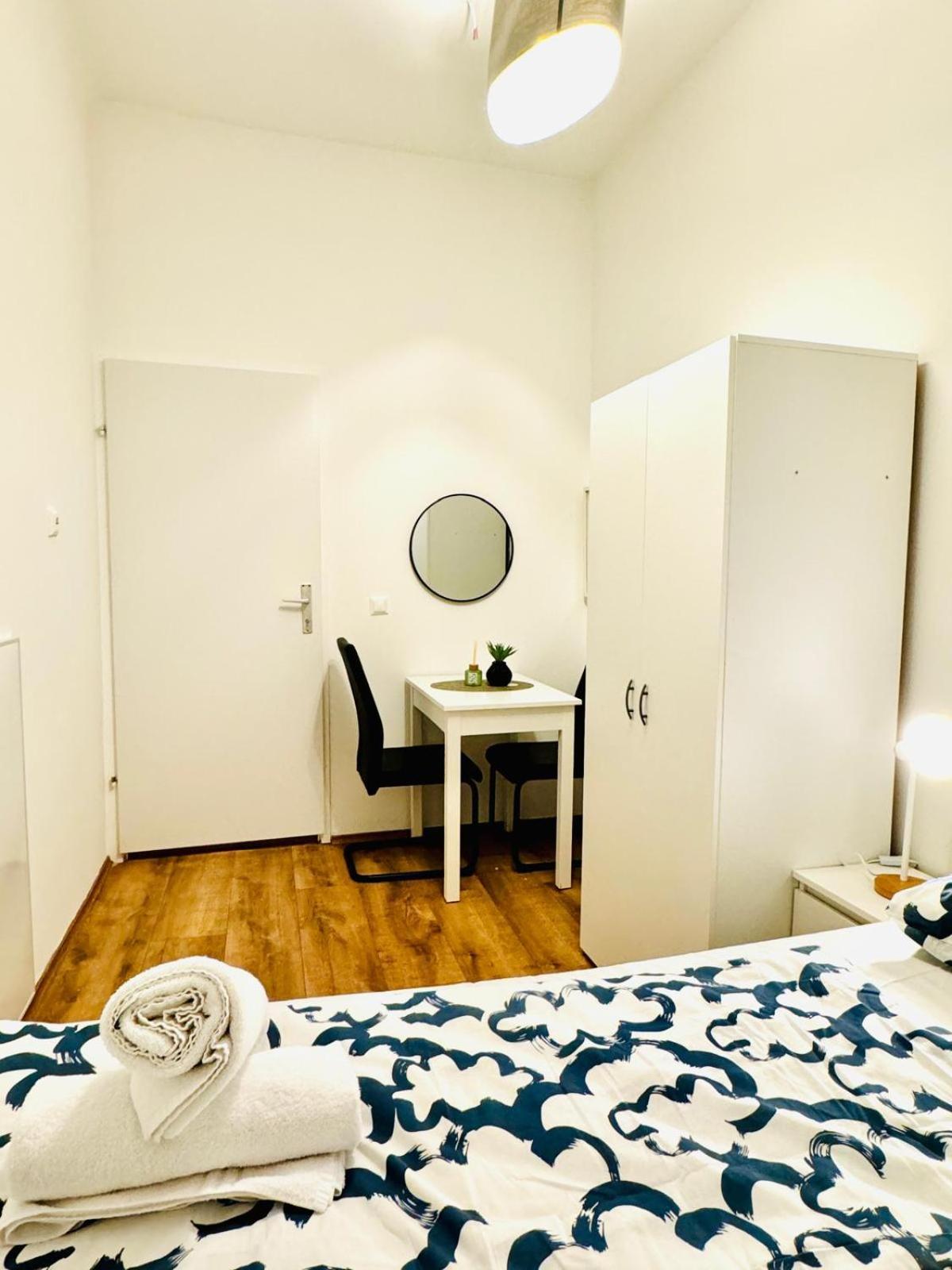 Apartment Charming 5br Shared Apt, Minutes From Atzgersdorf
