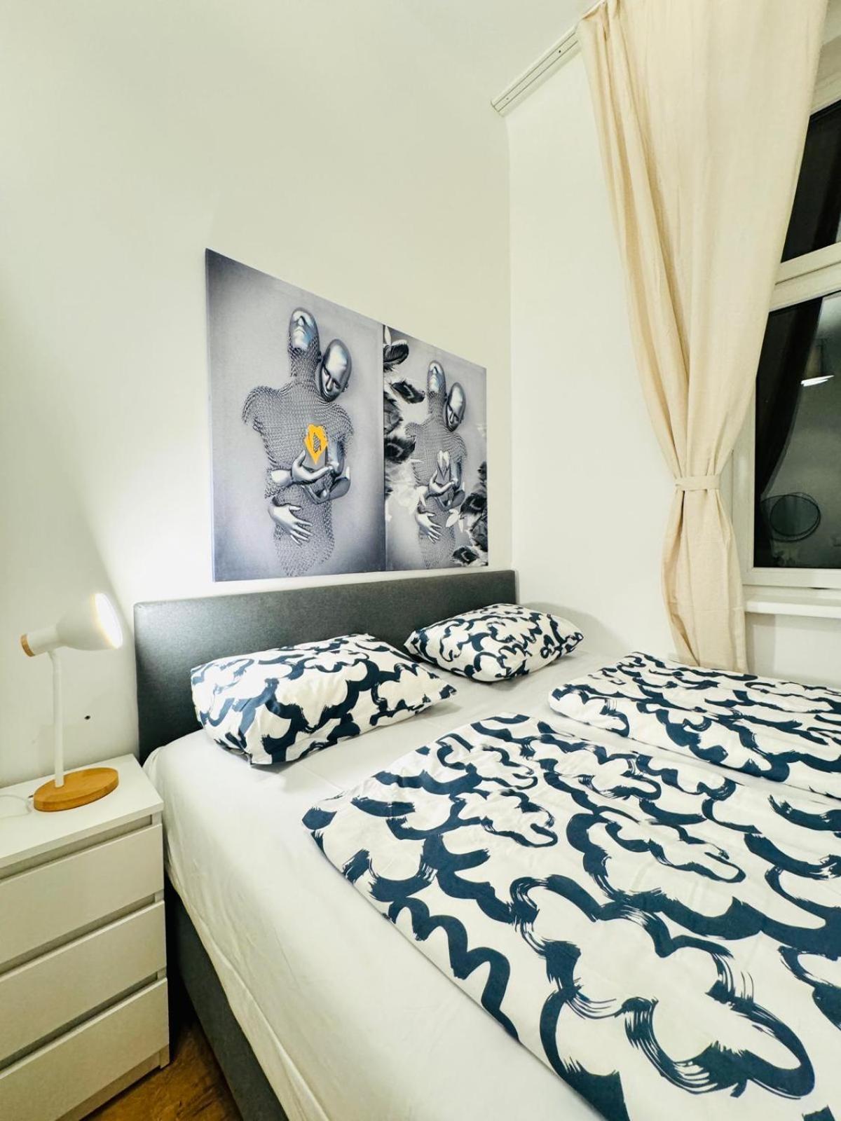 Charming 5br Shared Apt, Minutes From Atzgersdorf *