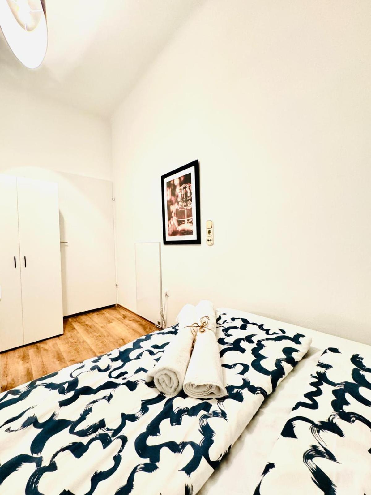 Charming 5br Shared Apt, Minutes From Atzgersdorf