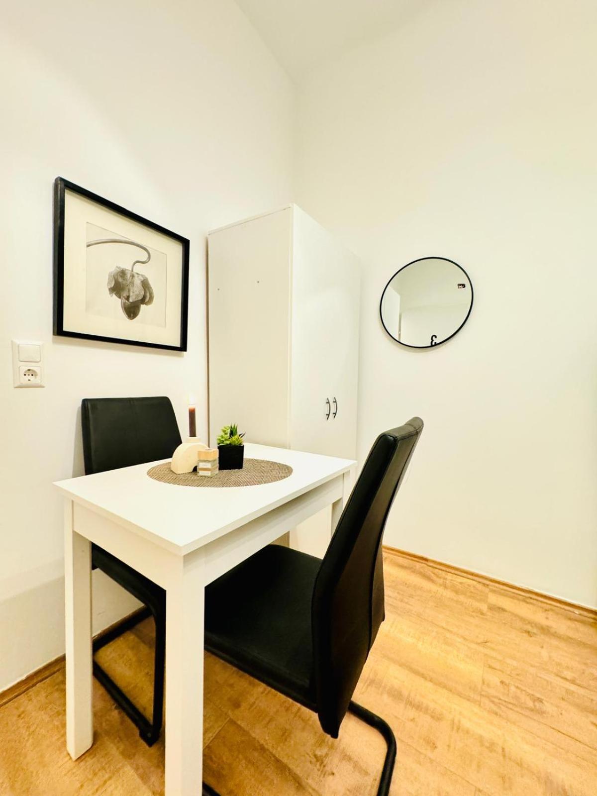 Apartment Charming 5br Shared Apt, Minutes From Atzgersdorf