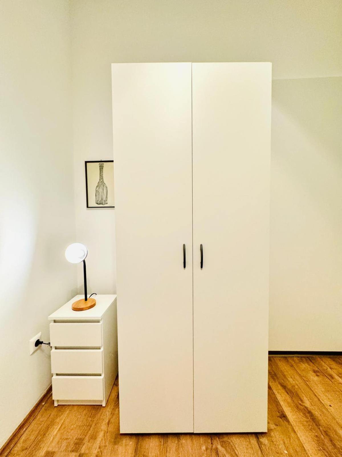 Apartment Charming 5br Shared Apt, Minutes From Atzgersdorf Vienna