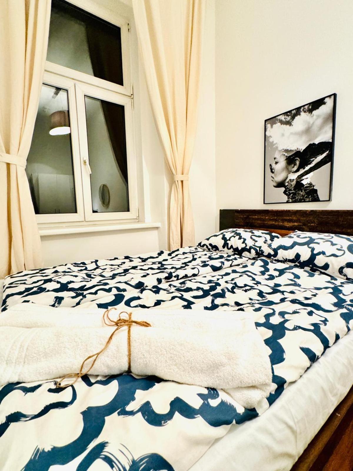 Apartment Charming 5br Shared Apt, Minutes From Atzgersdorf *