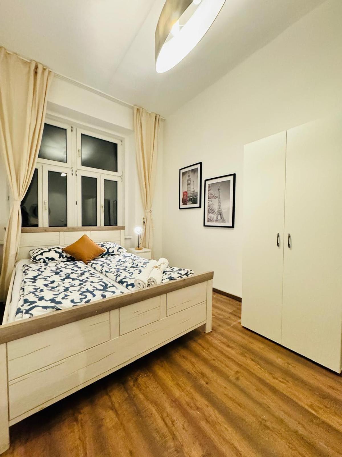 Apartment Charming 5br Shared Apt, Minutes From Atzgersdorf *