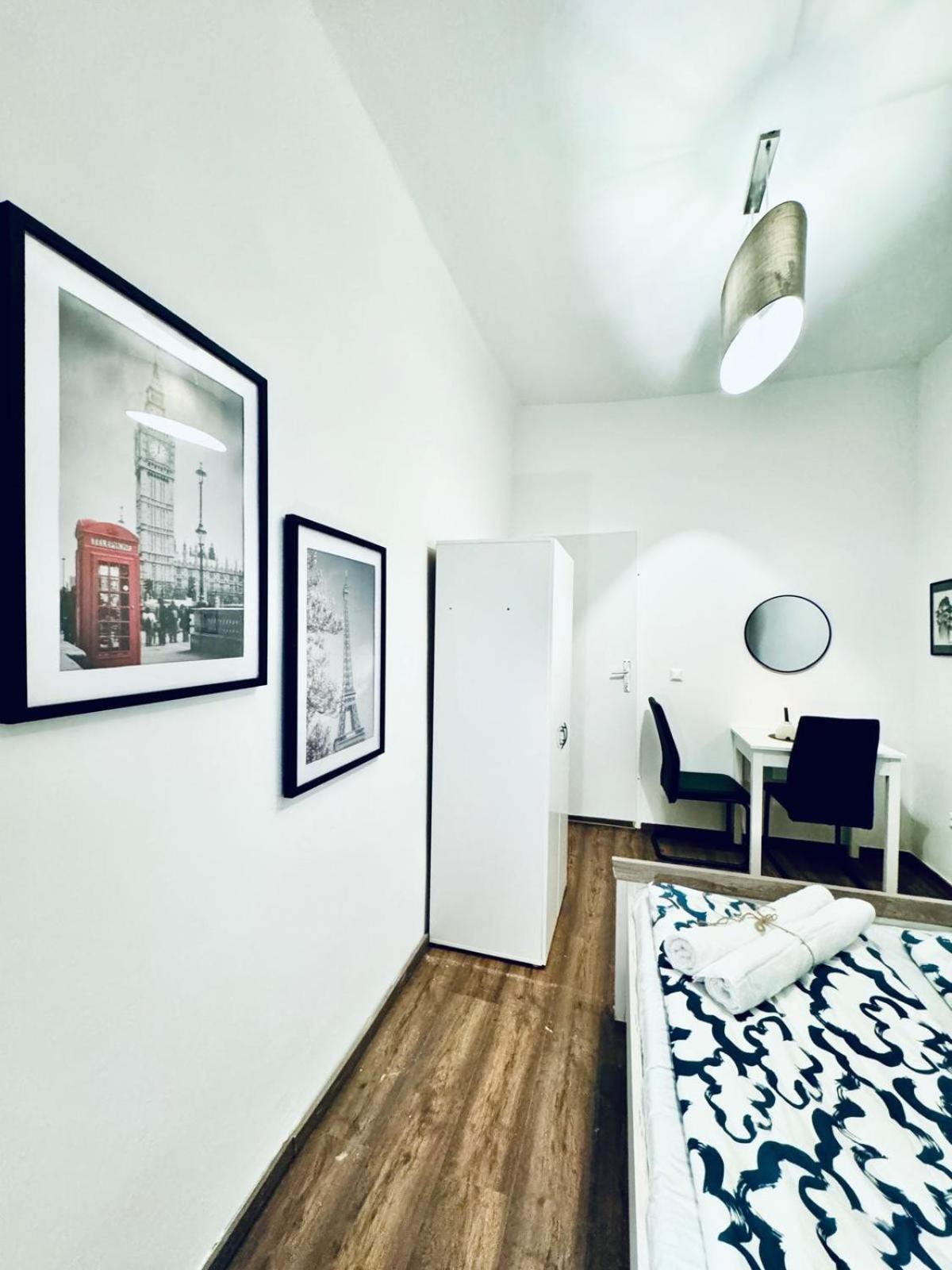 Apartment Charming 5br Shared Apt, Minutes From Atzgersdorf Vienna