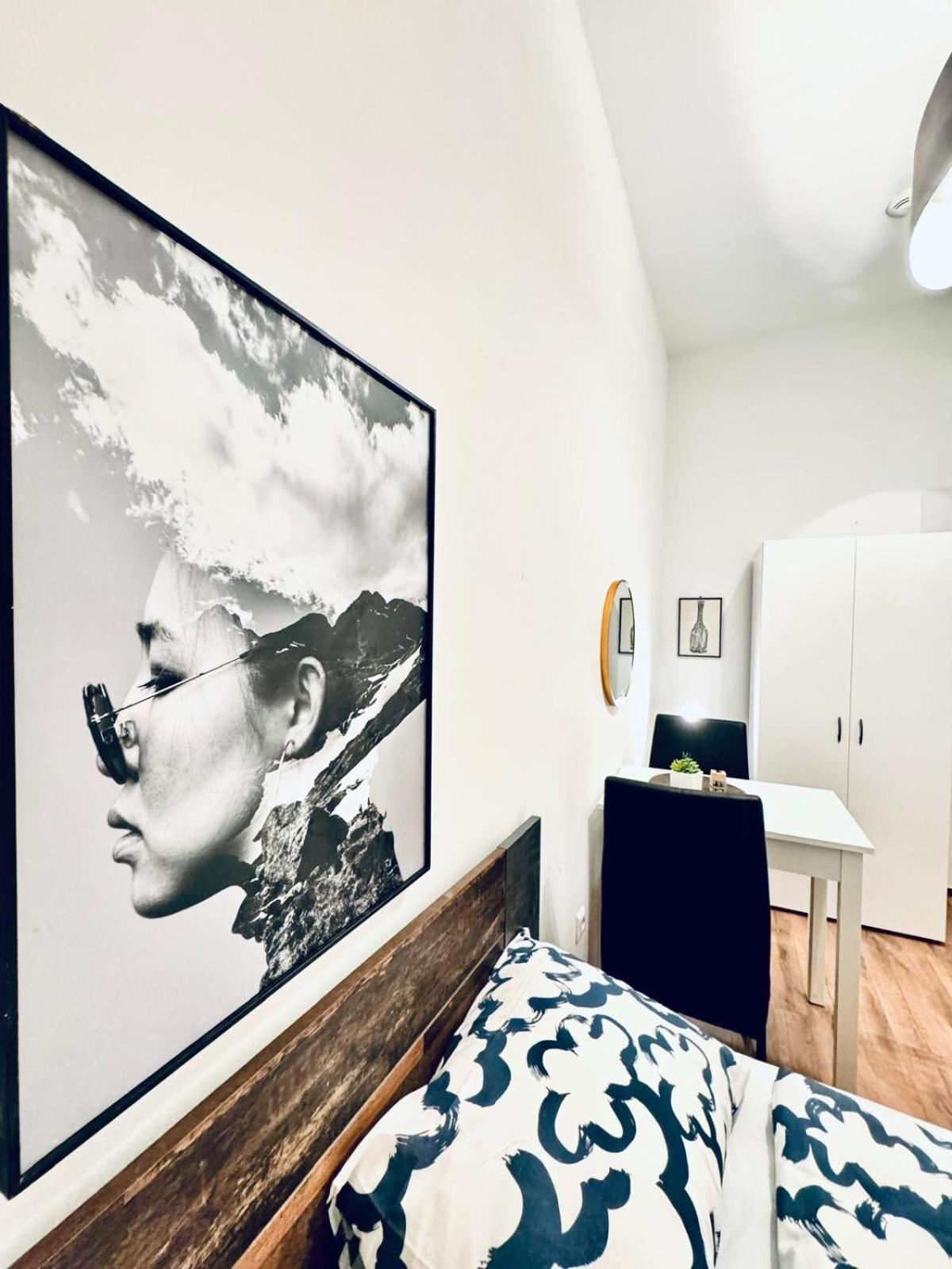Chic 5br For 10p, With Direct Access * Vienna