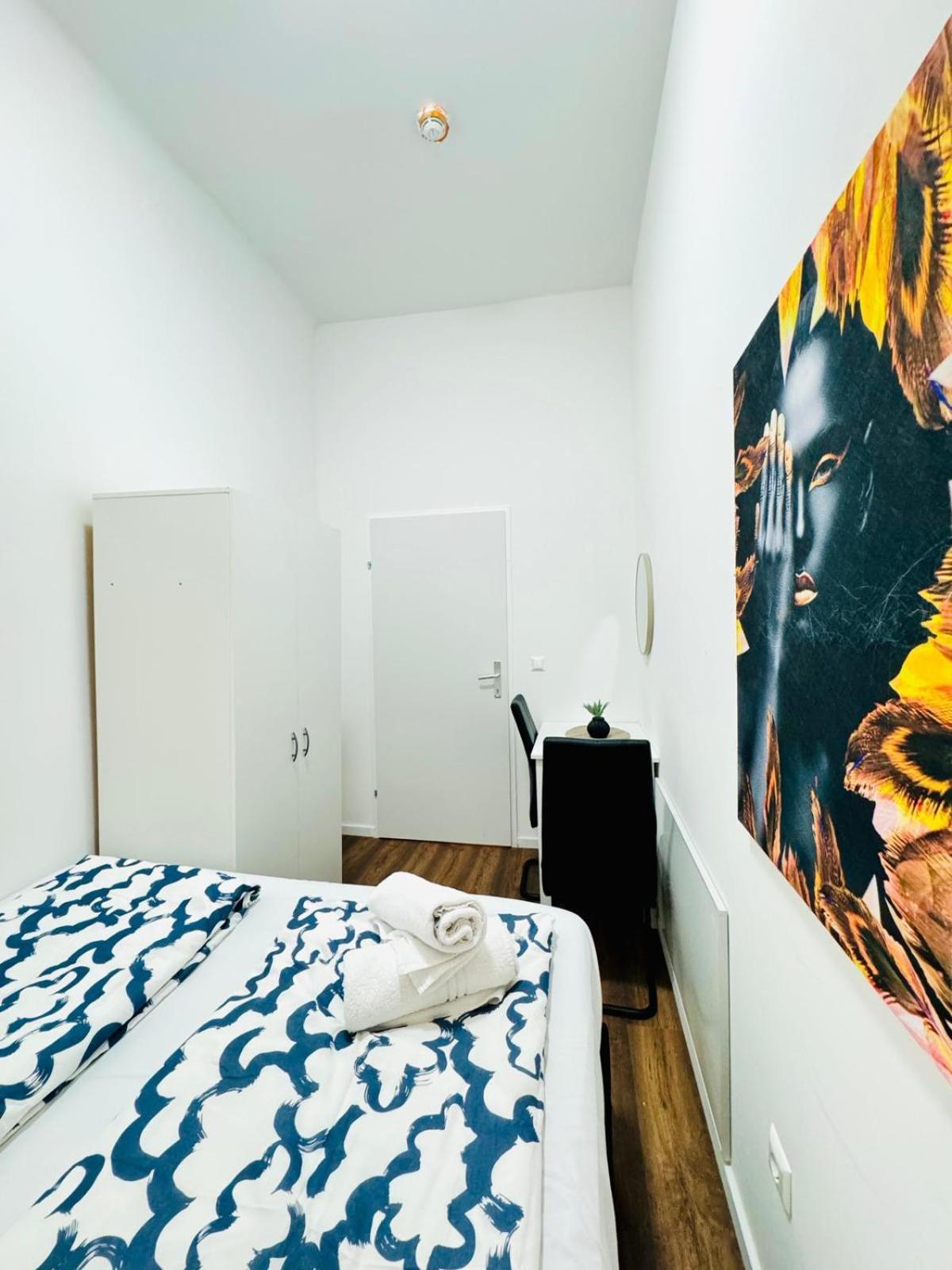 Affordable 5br Shared Apt, 11 Min To Atzgersdorf Appartamento