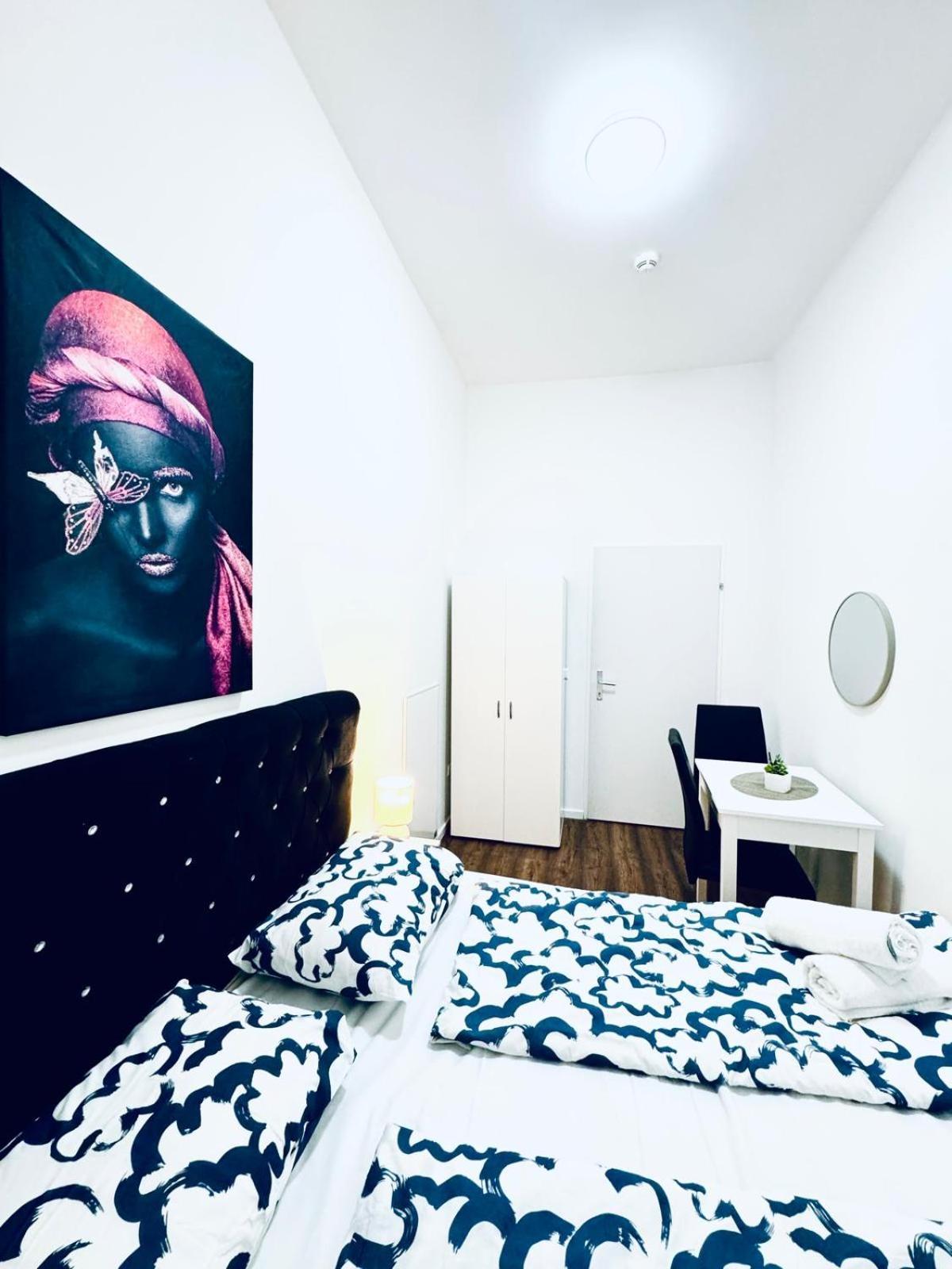 Appartamento Affordable 5br Shared Apt, 11 Min To Atzgersdorf Vienna