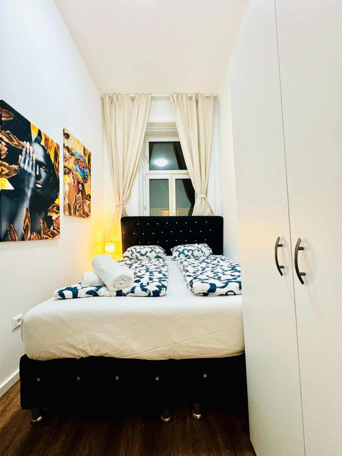 Affordable 5br Shared Apt, 11 Min To Atzgersdorf Appartamento