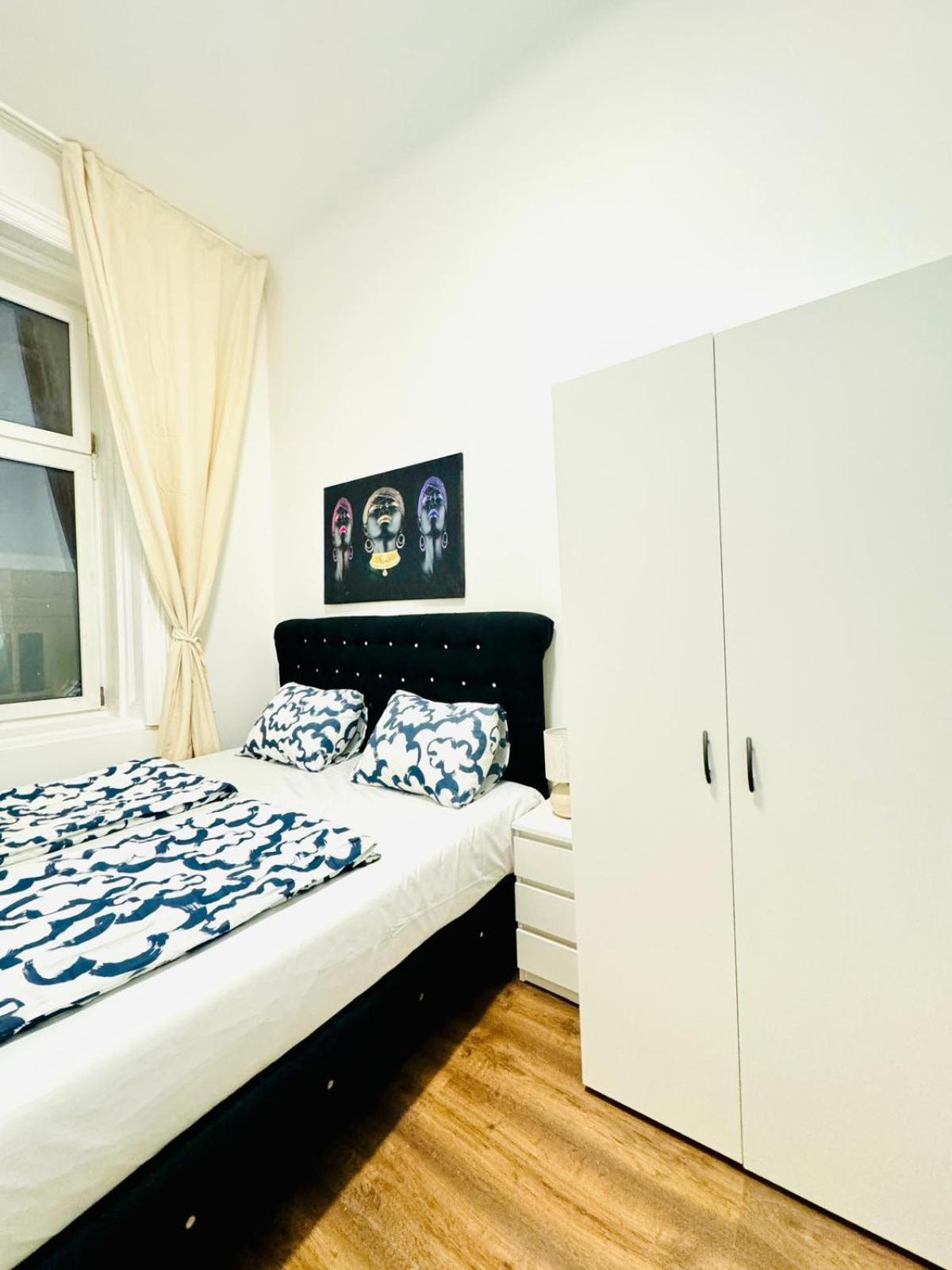 Appartamento Affordable 5br Shared Apt, 11 Min To Atzgersdorf Vienna