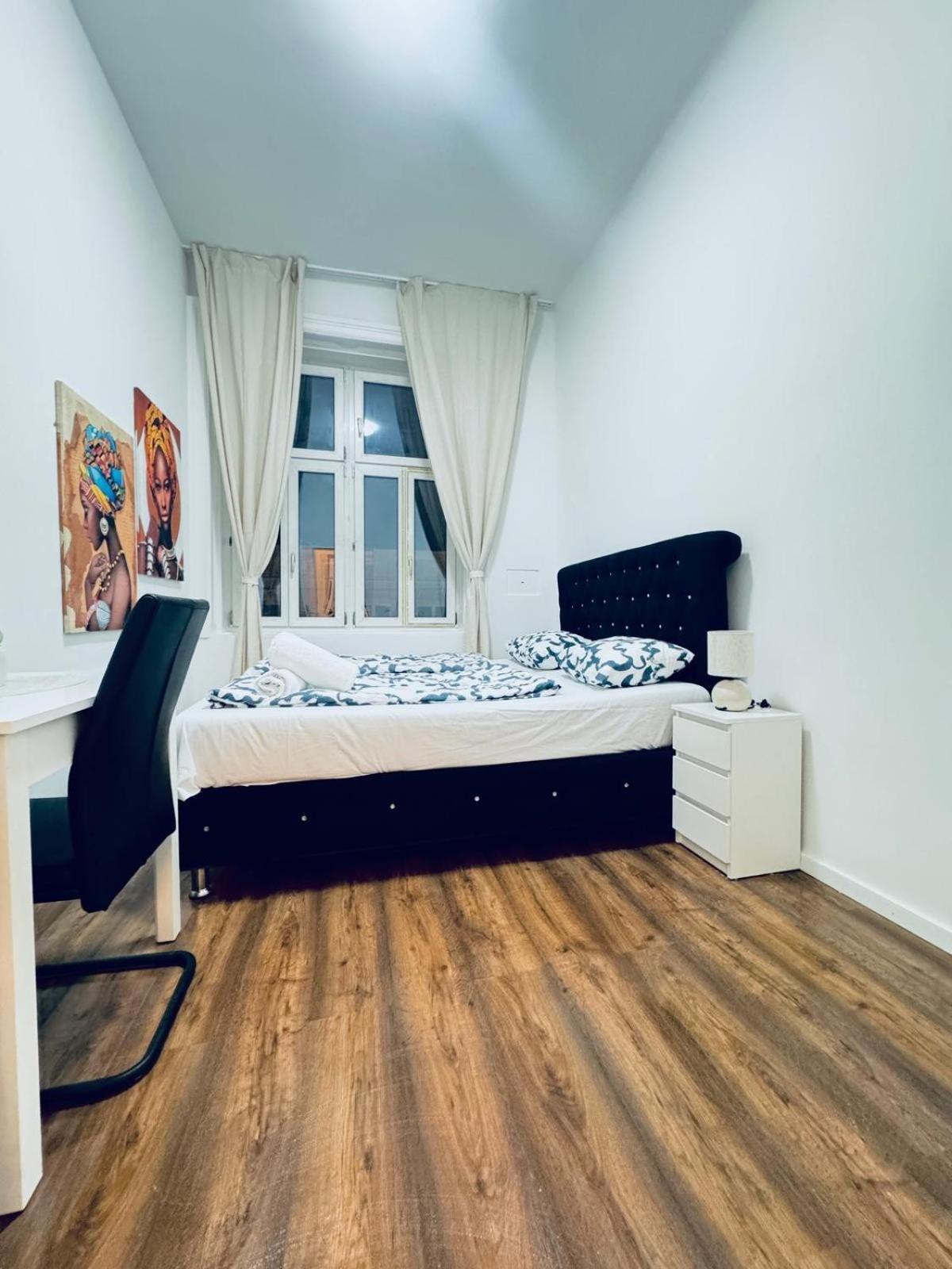 Appartamento Affordable 5br Shared Apt, 11 Min To Atzgersdorf *