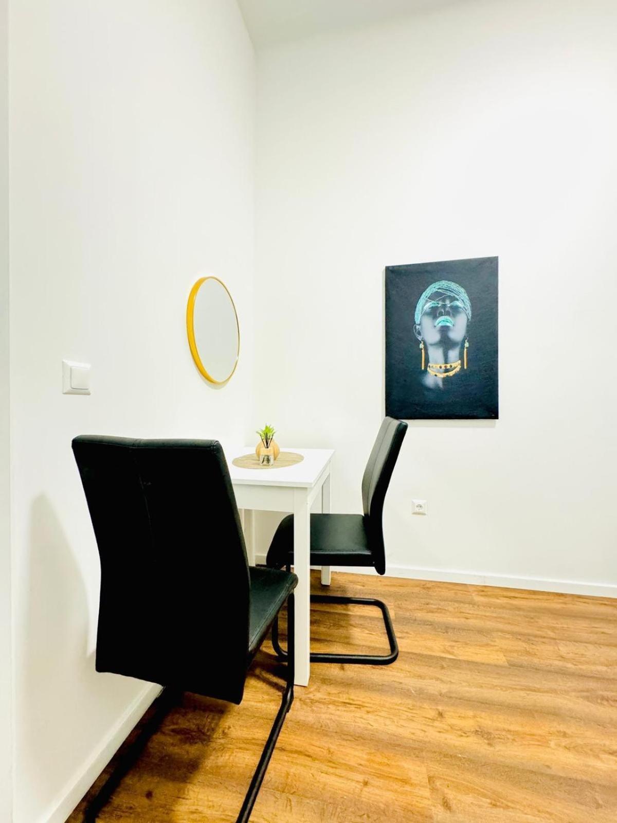 Affordable 5 Bedroom Apartment, Near Atzgersdorf Park Apartment