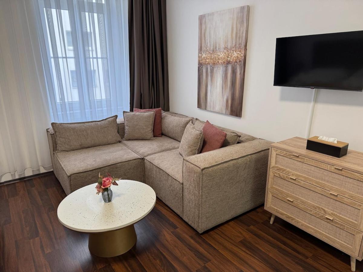 Apartment In Heart Of 4 Vienna