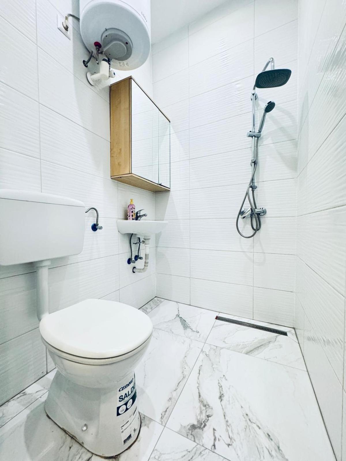 5br Near Atzgersdorf Park, 11min Walk * Vienna