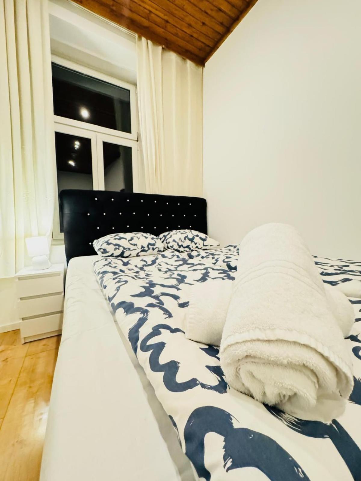 5br Near Atzgersdorf Park, 11min Walk Vienna