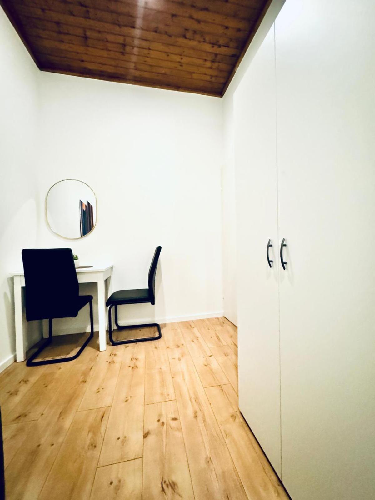 5br Near Atzgersdorf Park, 11min Walk Apartment Vienna