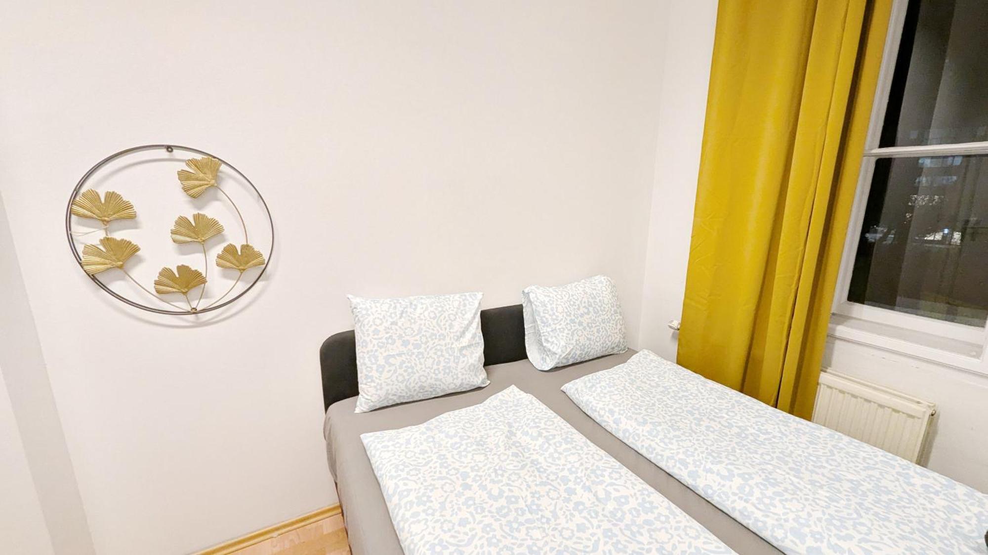 Privatunterkunft Spacious - 15 Min From Airport & Center, 5 Min From Main-bus Station Ez 12