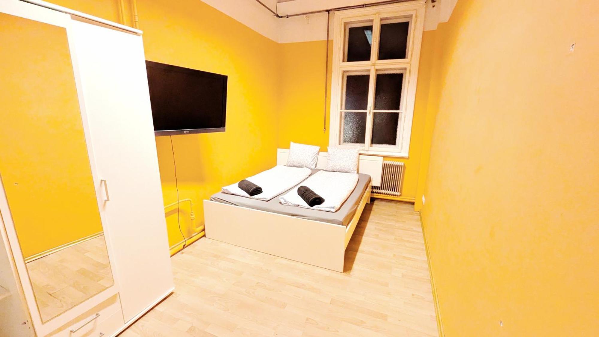 Apartment Spacious For Group - 15 Min From Airport & Center, 5 Min From Main-bus Station Vienna