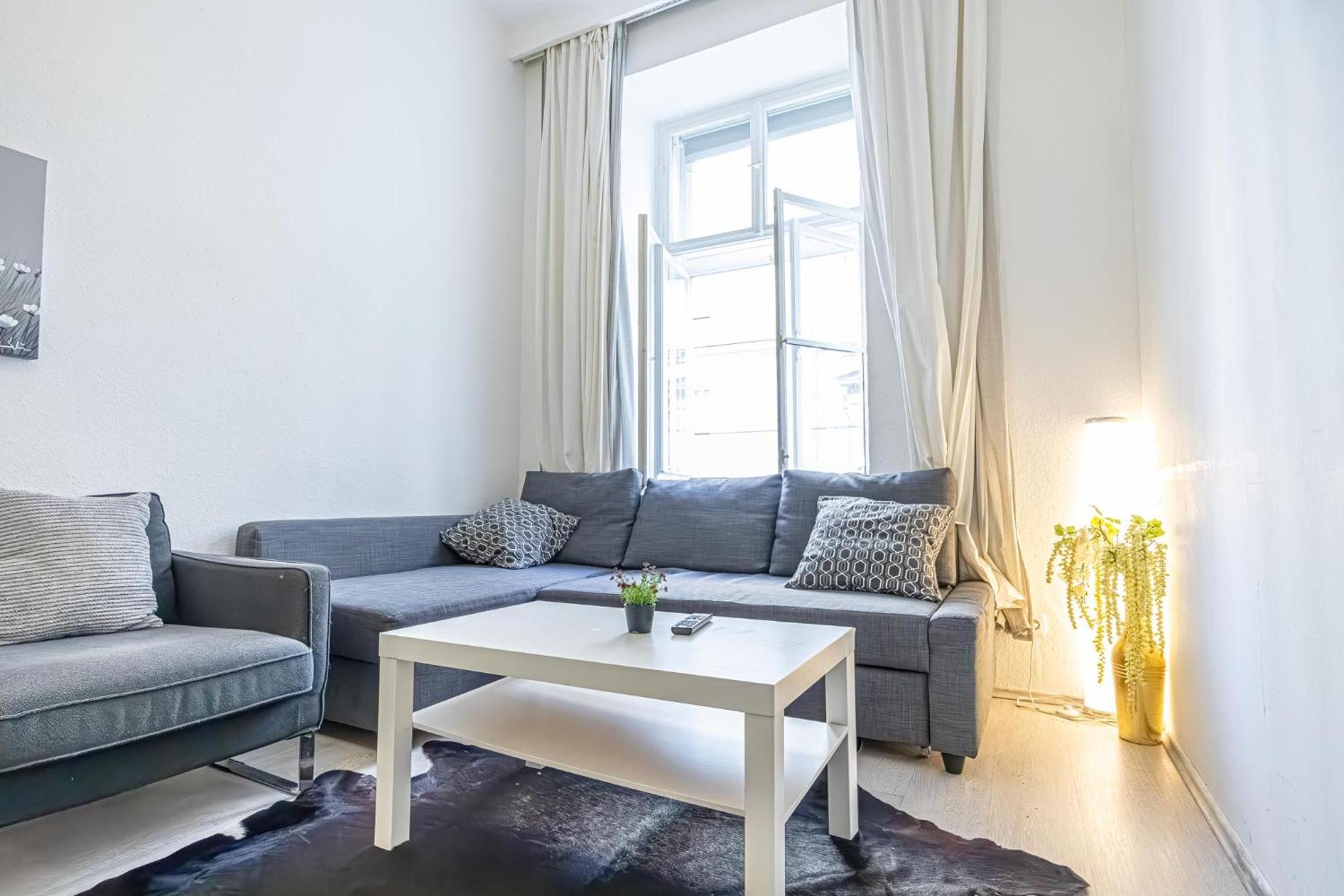 Apartment Trendy 1Br & 1Lr Near Rennweg, Great City Links *