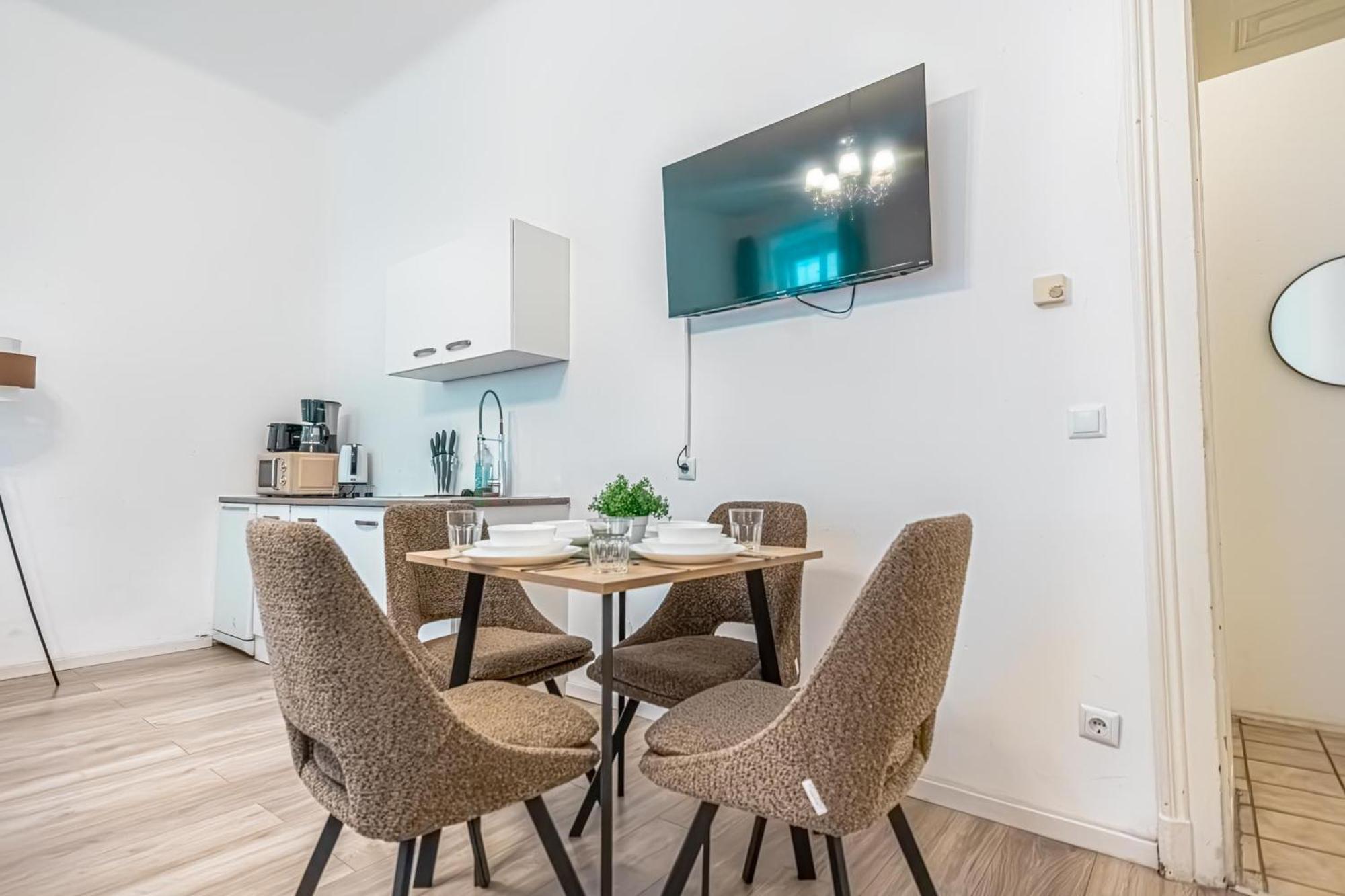 Elegant 1br Apt. - Great For Long Apartment