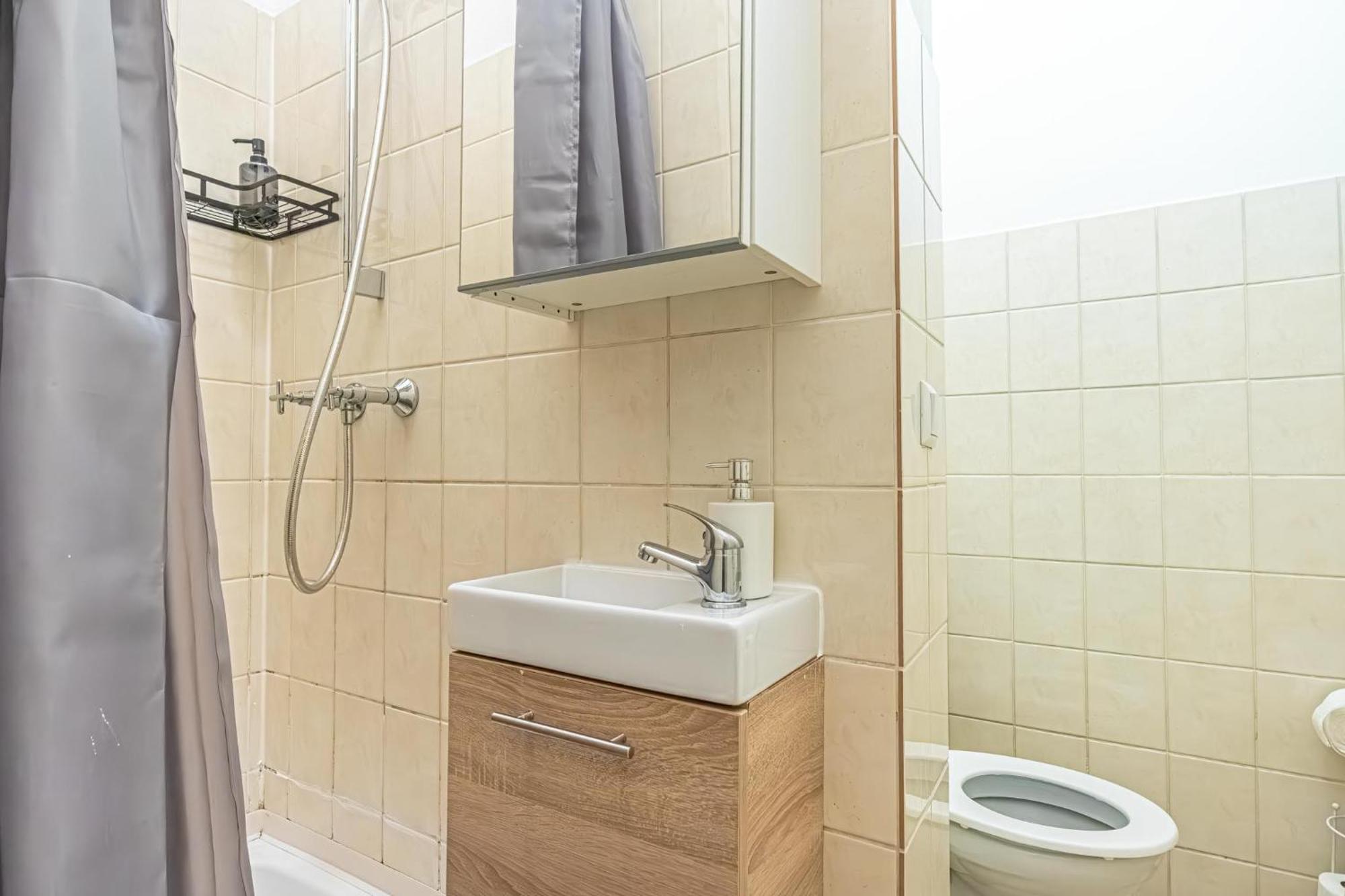 Elegant 1br Apt. - Great For Long Apartment *