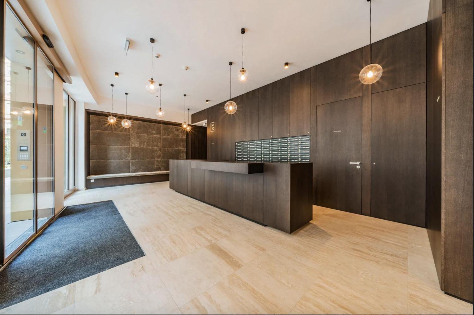 1-bedroom Luxury In The Heart Of With Kitchen And Parking Vienna