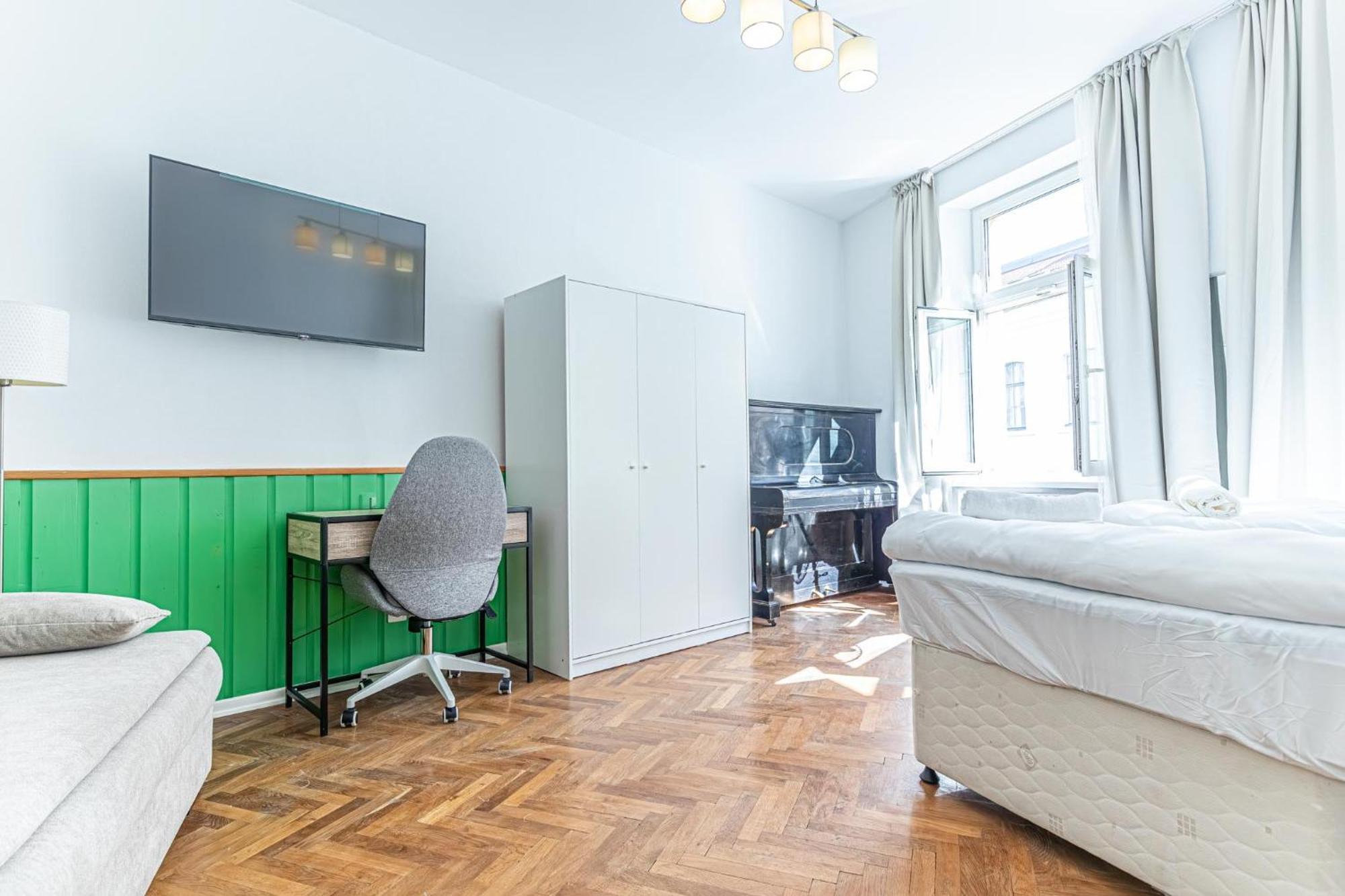 Apartment Amazing 3 Bedroom Apt, 15 Min To Landstrasse Hub