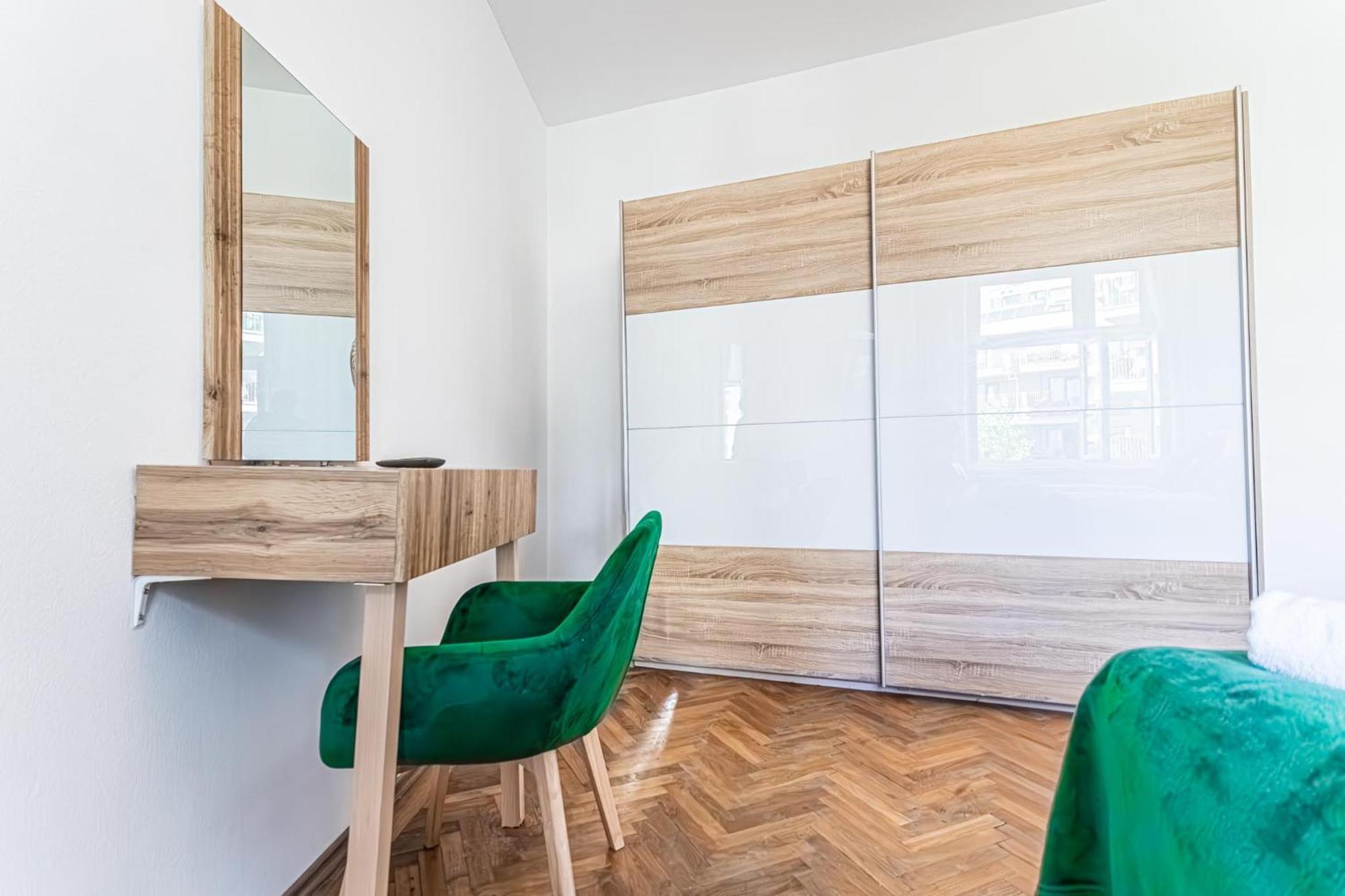 Amazing 3 Bedroom Apt, 15 Min To Landstrasse Hub Vienna